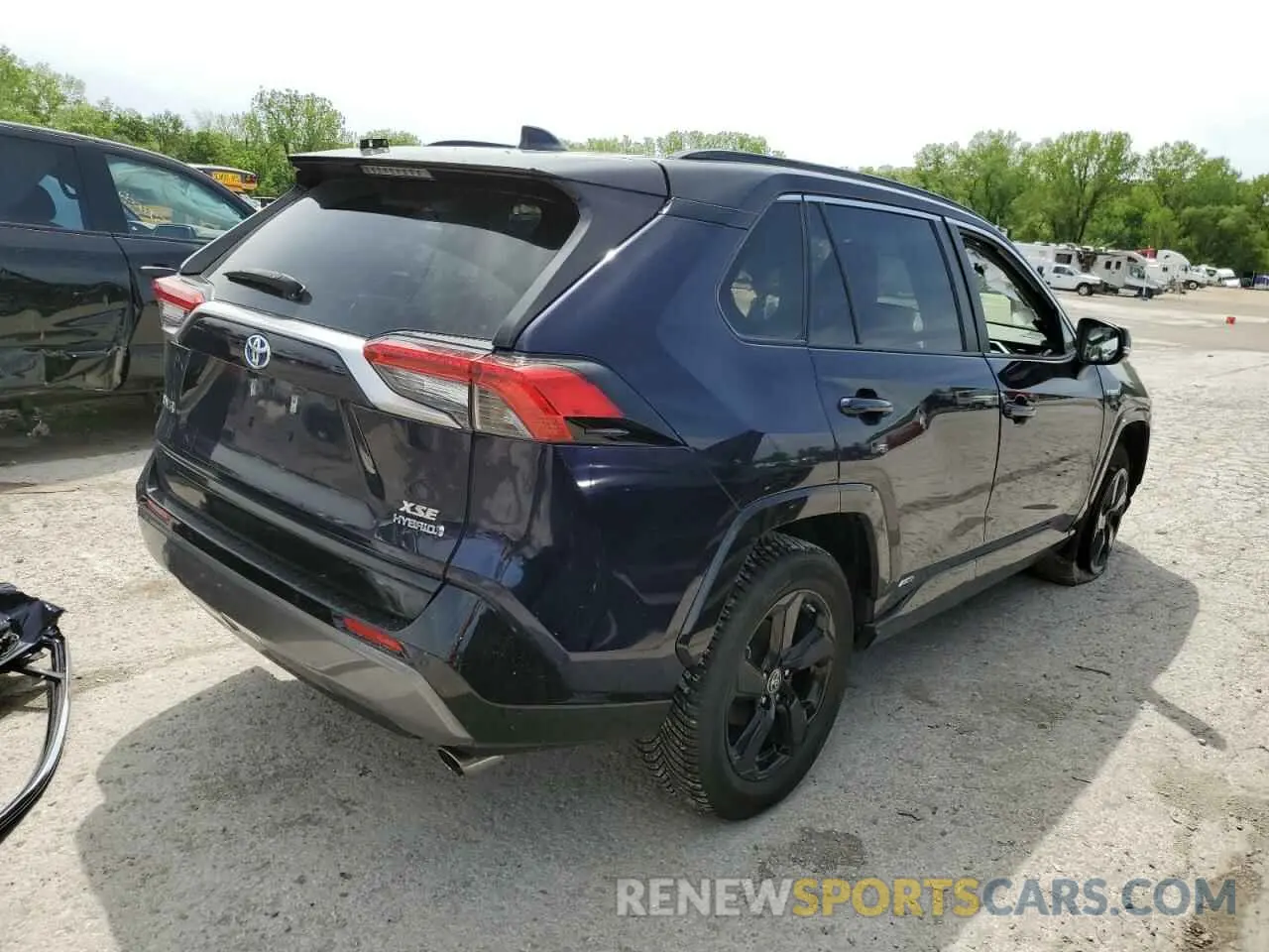 3 Photograph of a damaged car JTMEWRFV8KD520292 TOYOTA RAV4 2019