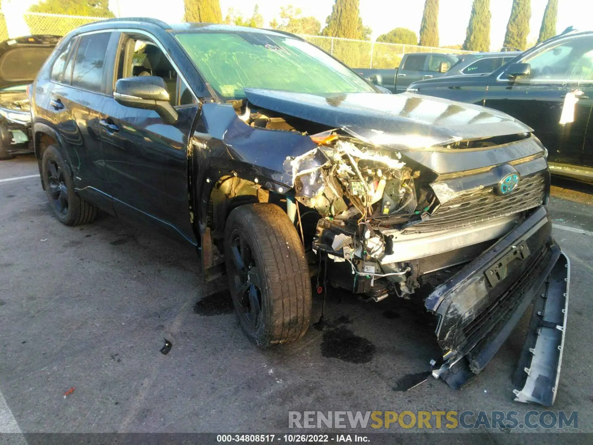 1 Photograph of a damaged car JTMEWRFV8KJ018206 TOYOTA RAV4 2019