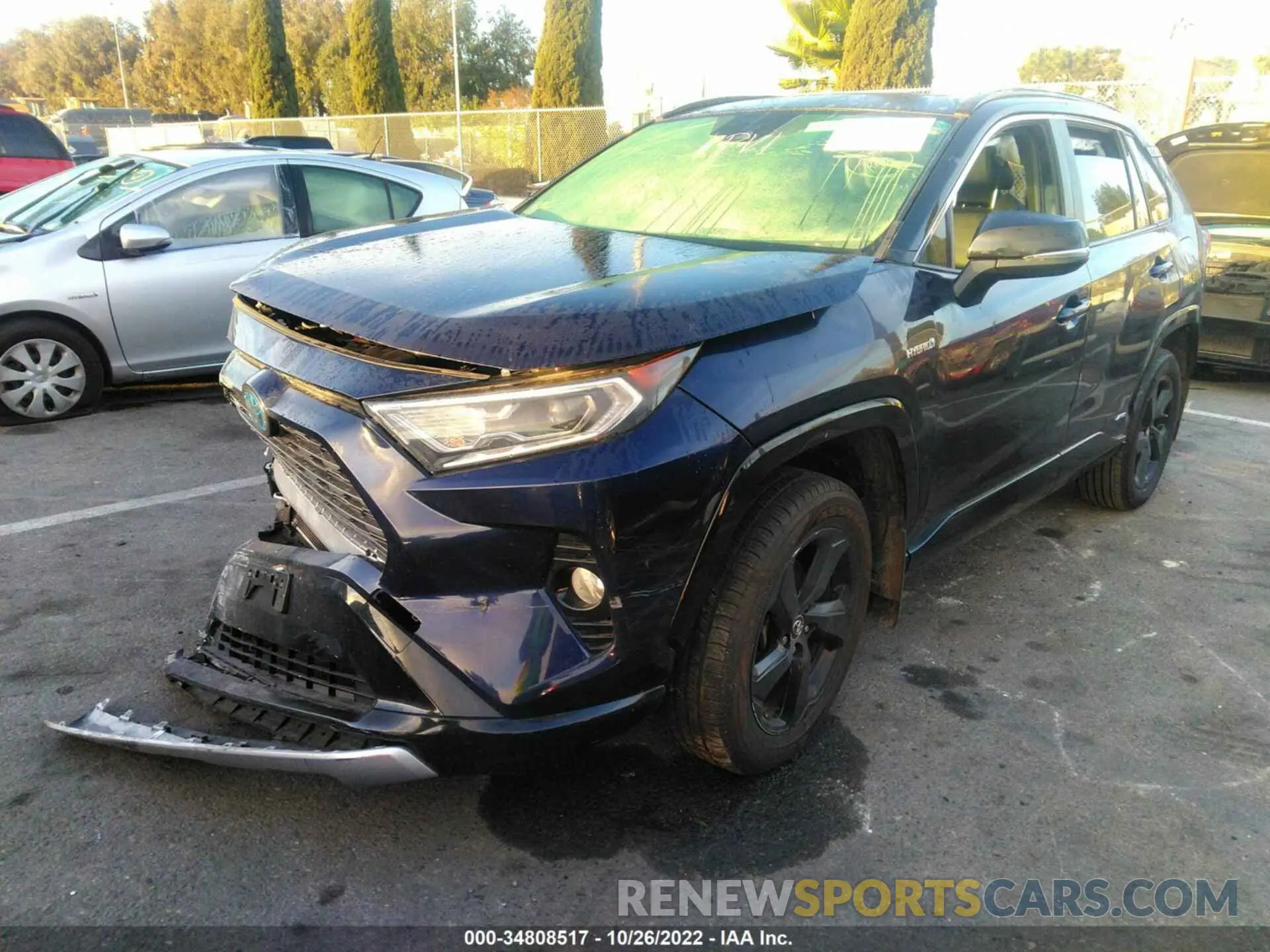 2 Photograph of a damaged car JTMEWRFV8KJ018206 TOYOTA RAV4 2019