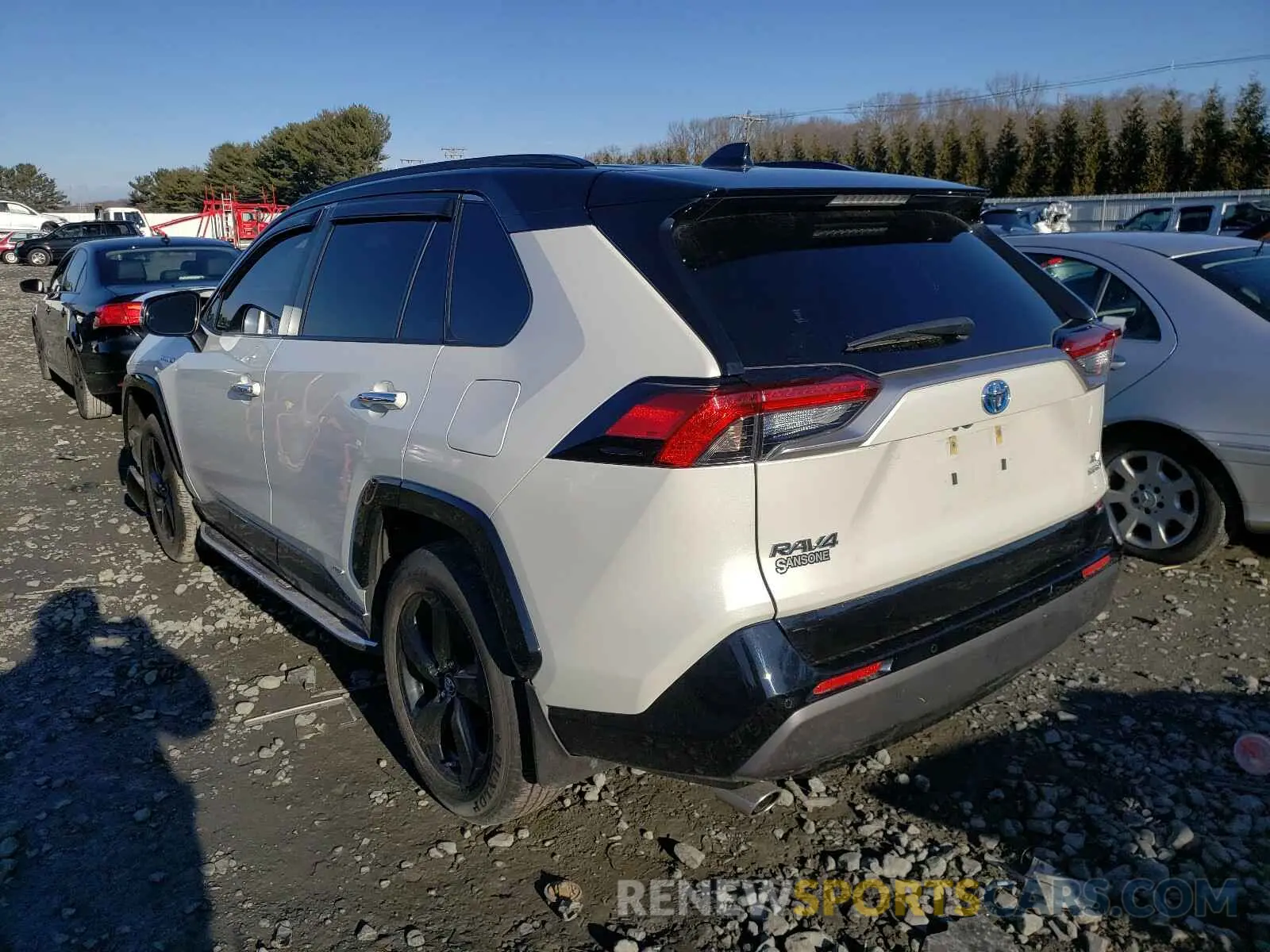 3 Photograph of a damaged car JTMEWRFV9KJ011426 TOYOTA RAV4 2019