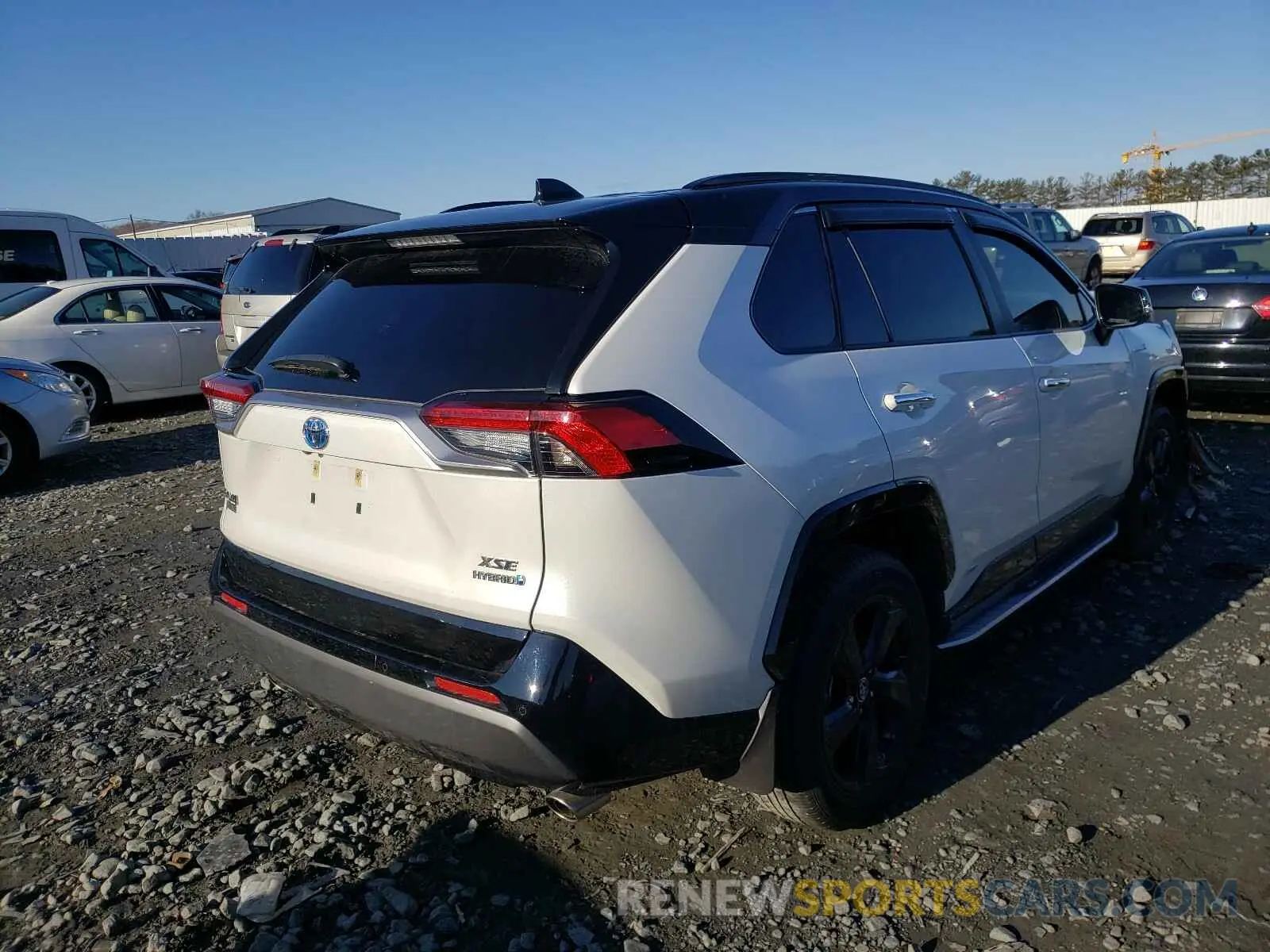 4 Photograph of a damaged car JTMEWRFV9KJ011426 TOYOTA RAV4 2019