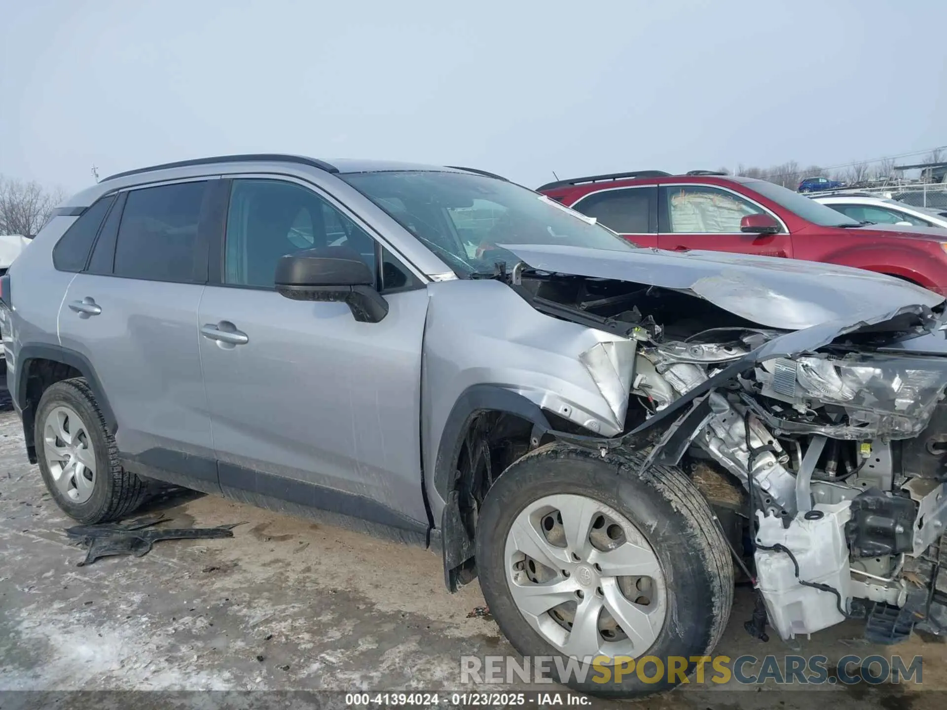 13 Photograph of a damaged car JTMF1RFV0KD031548 TOYOTA RAV4 2019