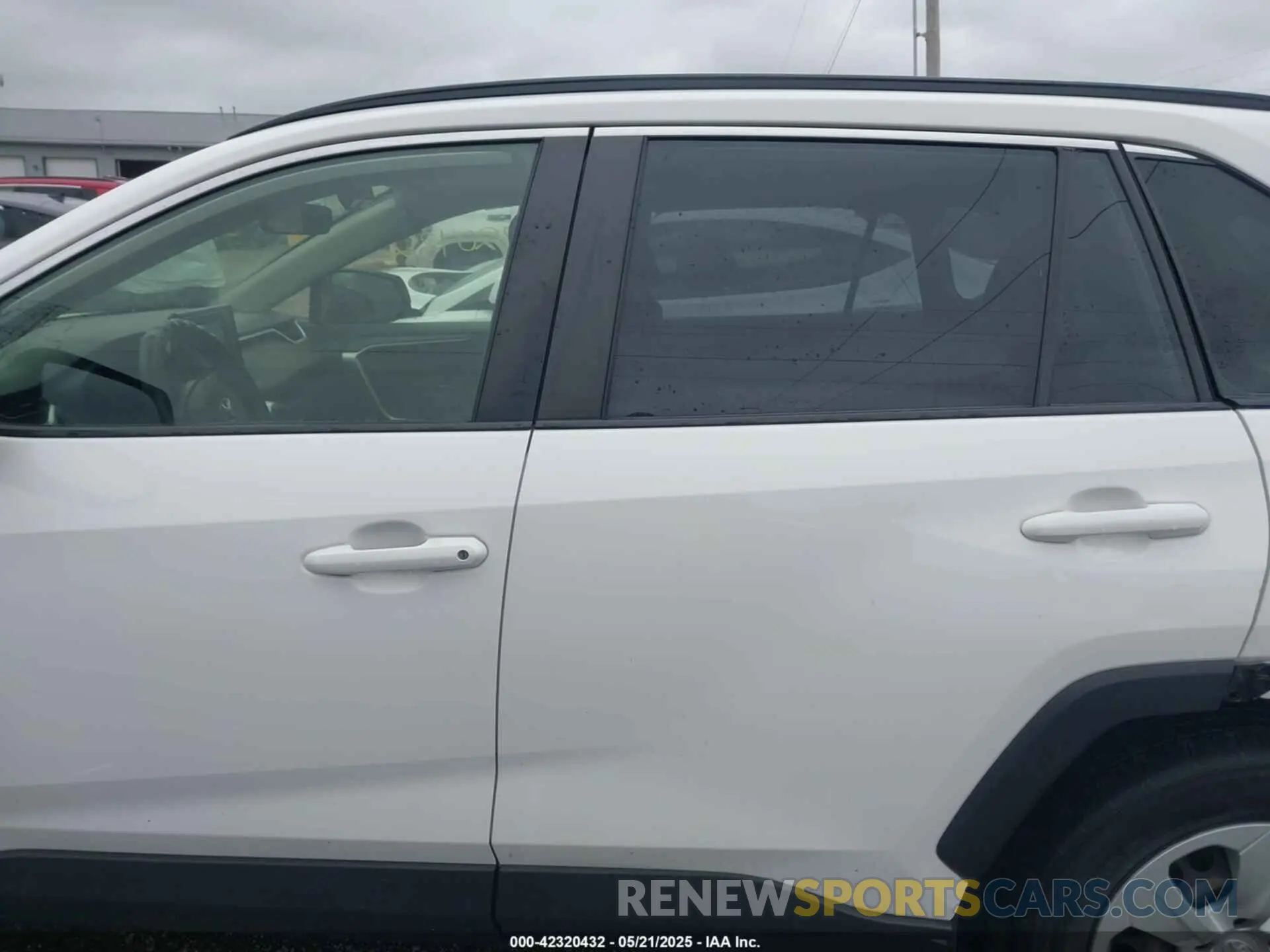 15 Фотография поврежденного автомобиля JTMF1RFV0KD517535 TOYOTA RAV4 2019