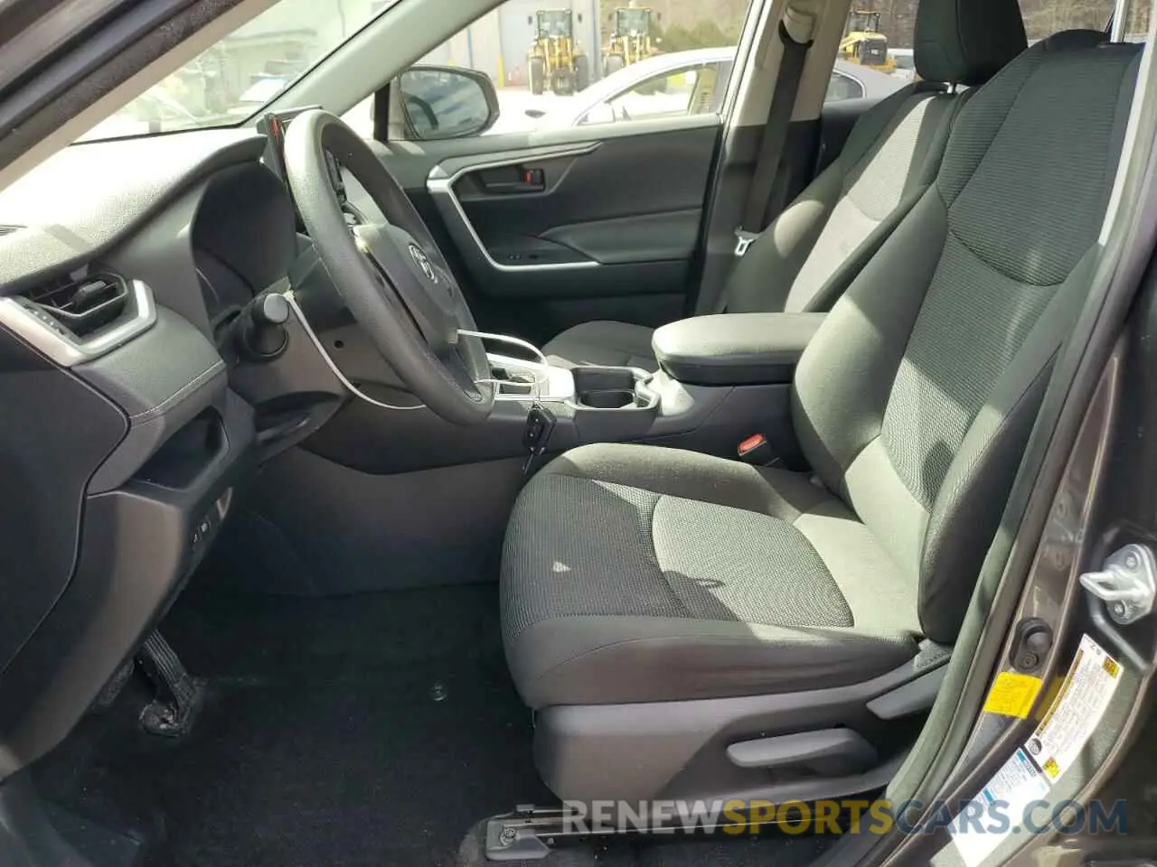 7 Photograph of a damaged car JTMF1RFV0KD523738 TOYOTA RAV4 2019