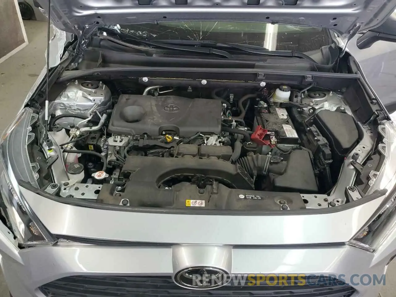 12 Photograph of a damaged car JTMF1RFV0KJ002259 TOYOTA RAV4 2019