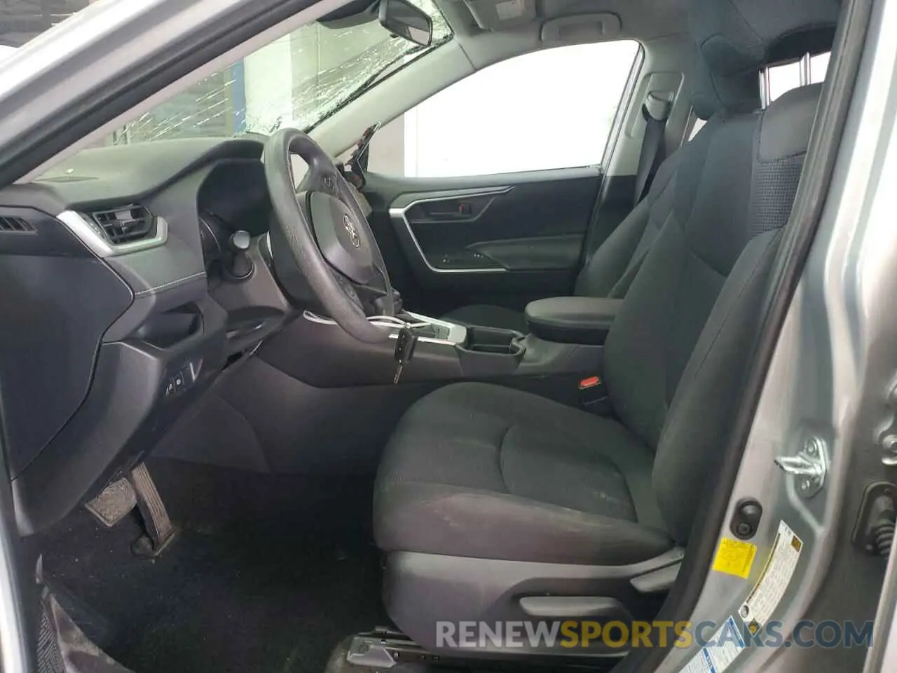7 Photograph of a damaged car JTMF1RFV0KJ002259 TOYOTA RAV4 2019