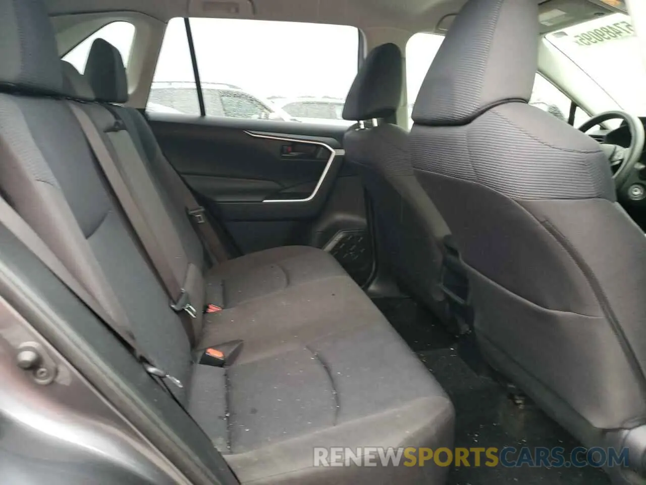 11 Photograph of a damaged car JTMF1RFV1KD502039 TOYOTA RAV4 2019