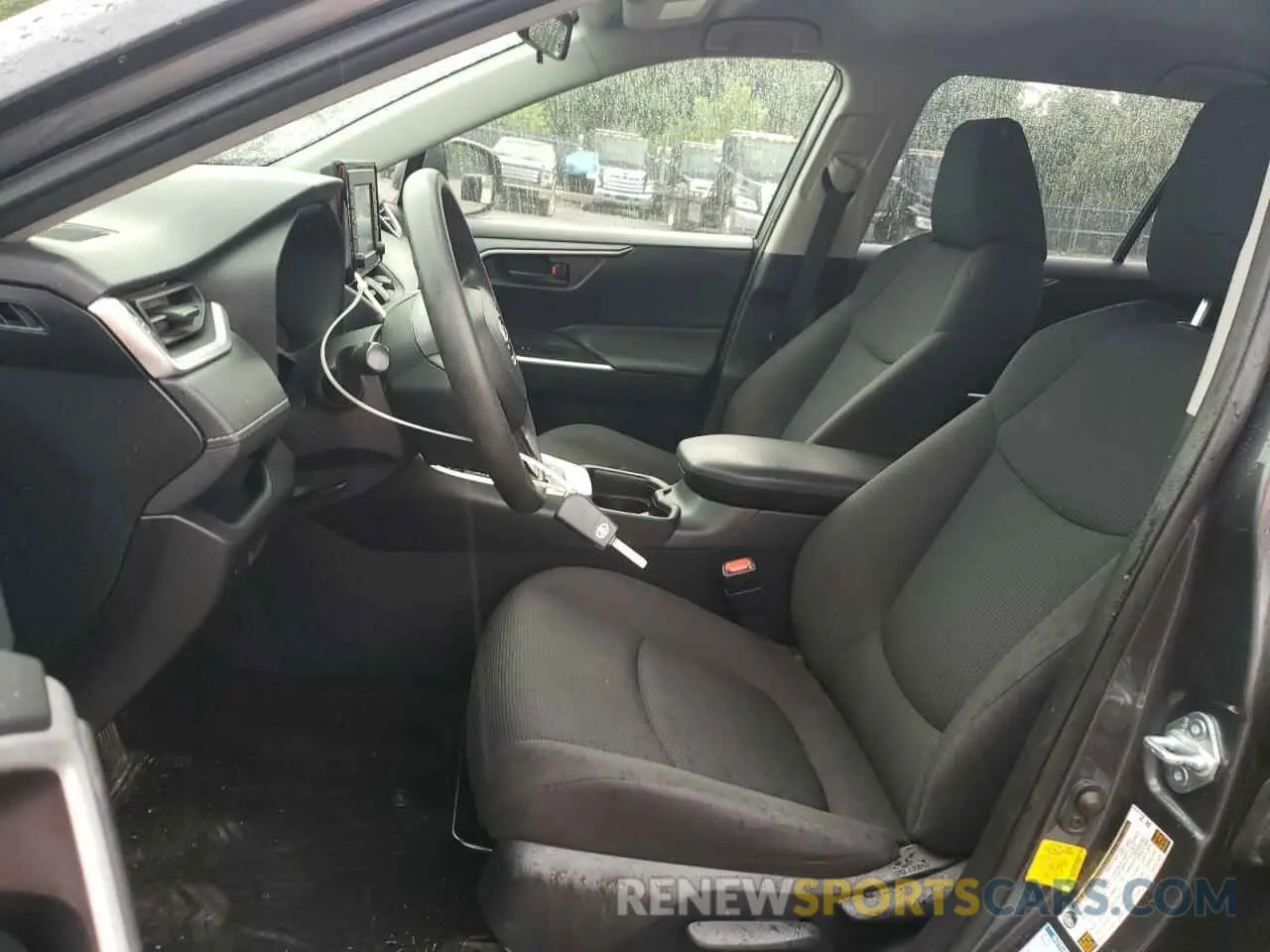 7 Photograph of a damaged car JTMF1RFV1KD502039 TOYOTA RAV4 2019