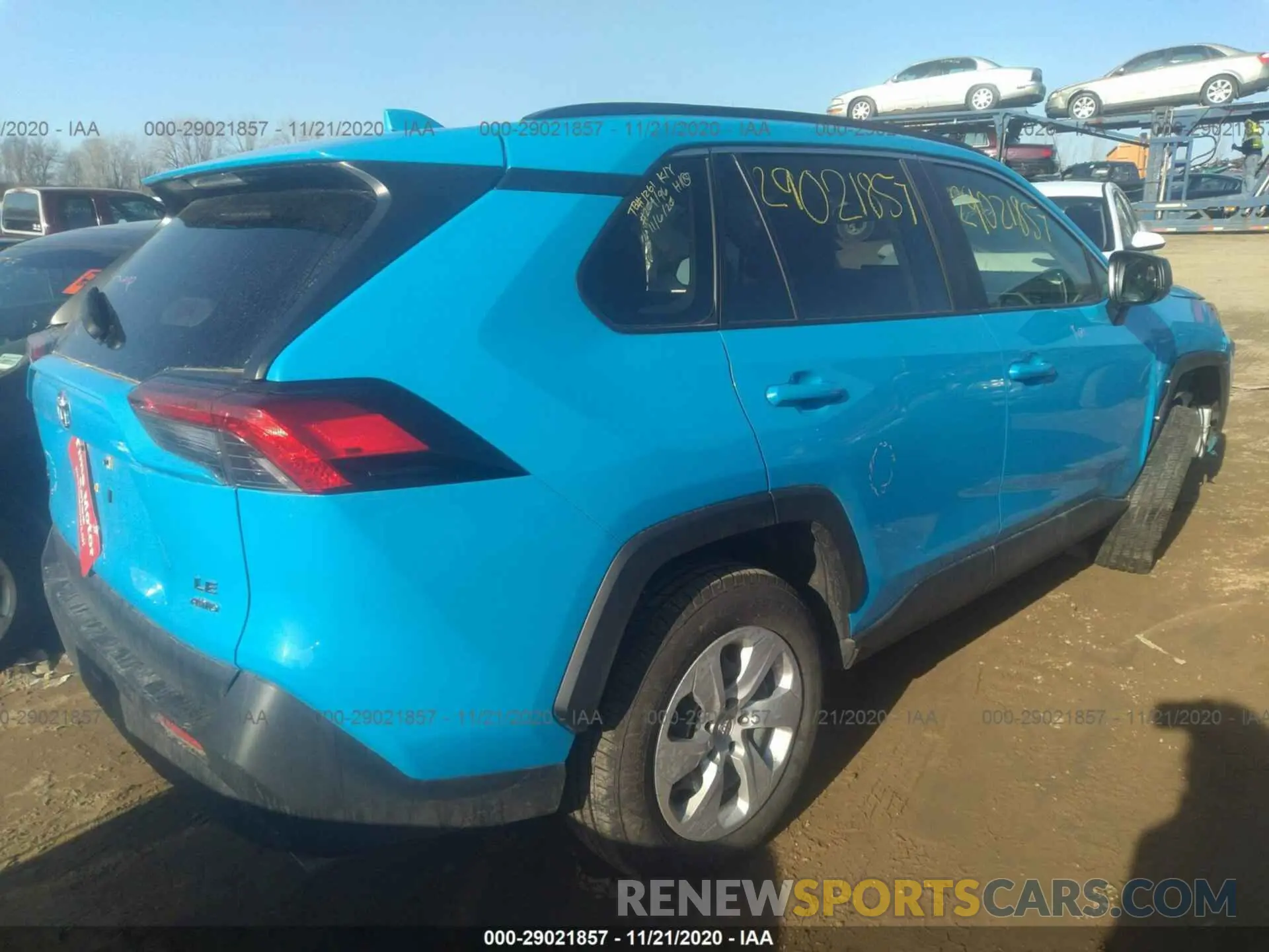 4 Photograph of a damaged car JTMF1RFV1KJ011035 TOYOTA RAV4 2019