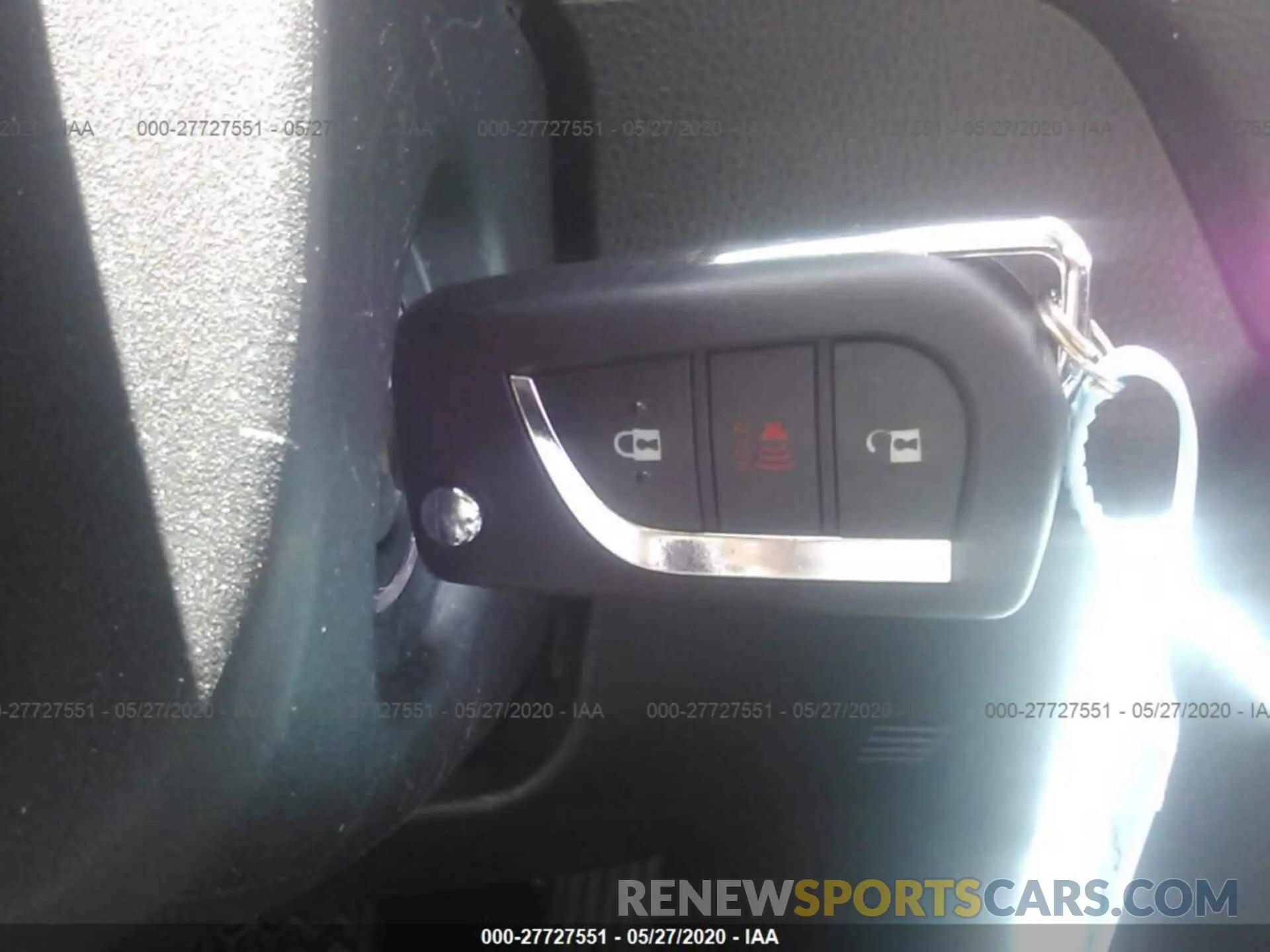 11 Photograph of a damaged car JTMF1RFV1KJ012041 TOYOTA RAV4 2019