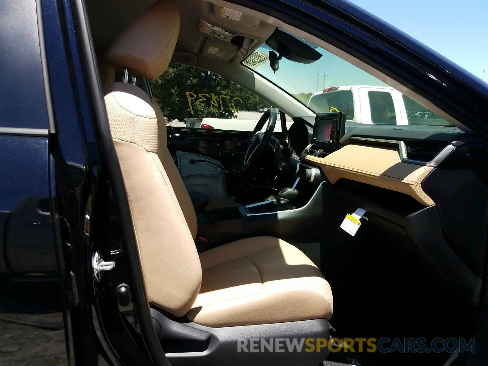 5 Photograph of a damaged car JTMF1RFV2KD026173 TOYOTA RAV4 2019