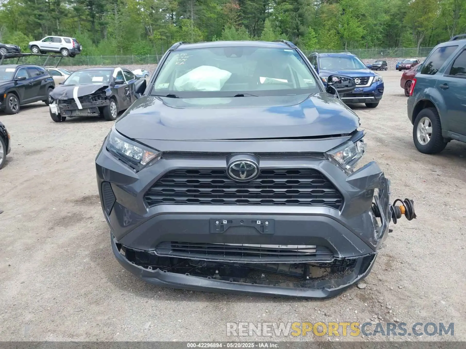 13 Photograph of a damaged car JTMF1RFV3KD033374 TOYOTA RAV4 2019