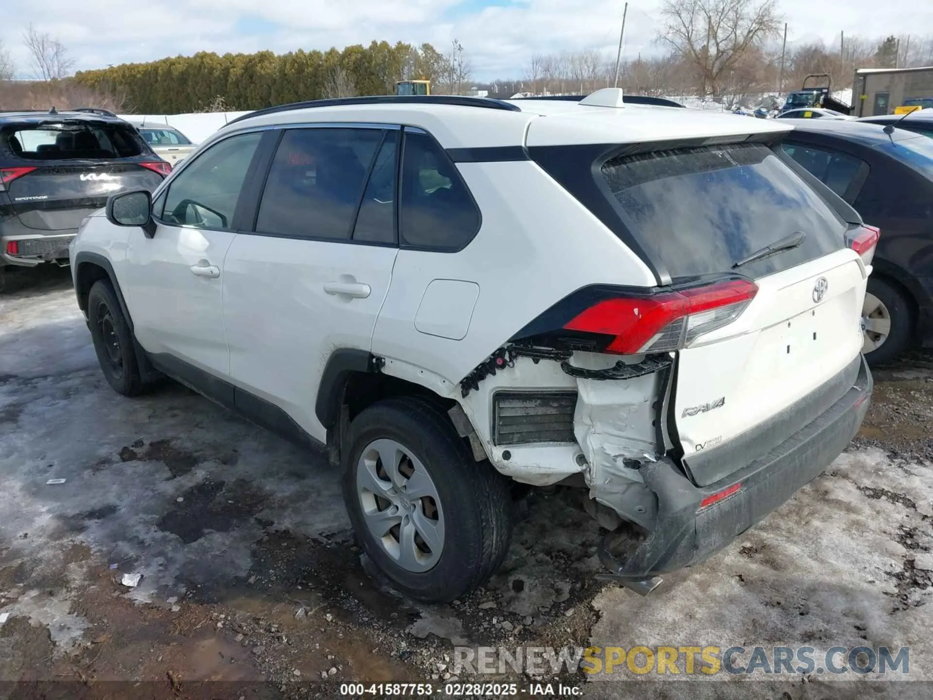 3 Фотография поврежденного автомобиля JTMF1RFV3KD035917 TOYOTA RAV4 2019
