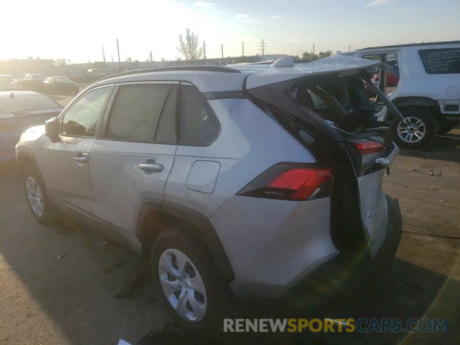 3 Photograph of a damaged car JTMF1RFV3KD040017 TOYOTA RAV4 2019