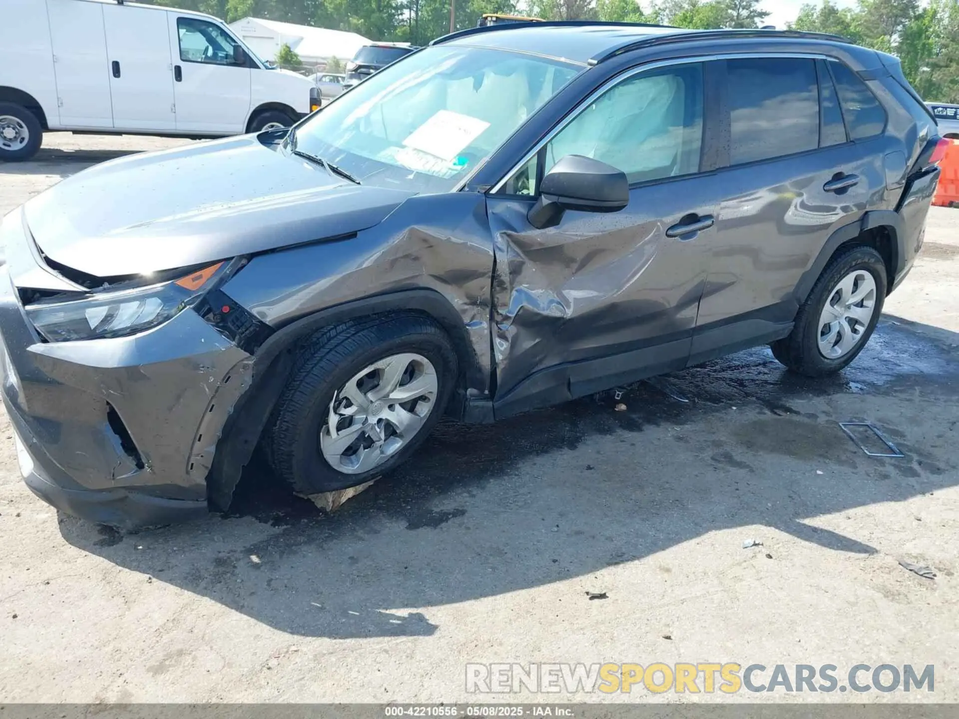 6 Фотография поврежденного автомобиля JTMF1RFV3KJ002983 TOYOTA RAV4 2019