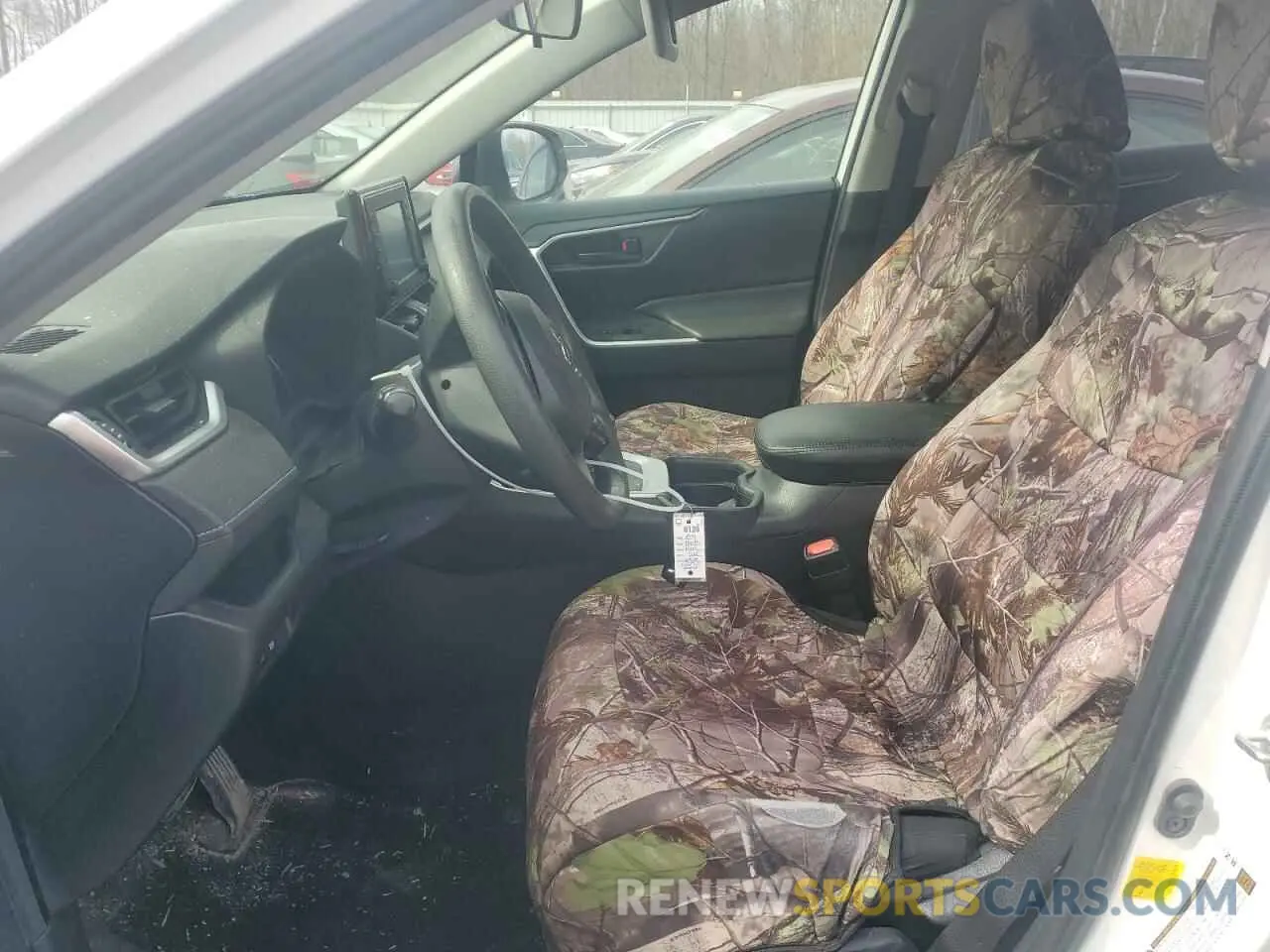 7 Фотография поврежденного автомобиля JTMF1RFV4KD022710 TOYOTA RAV4 2019