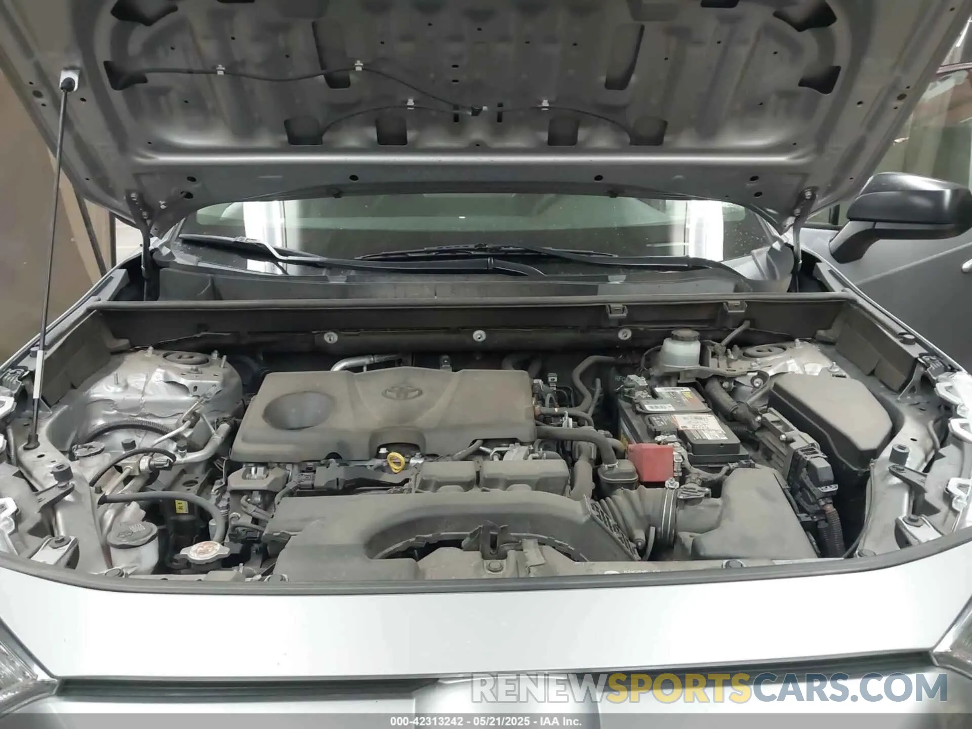 10 Photograph of a damaged car JTMF1RFV7KD043650 TOYOTA RAV4 2019