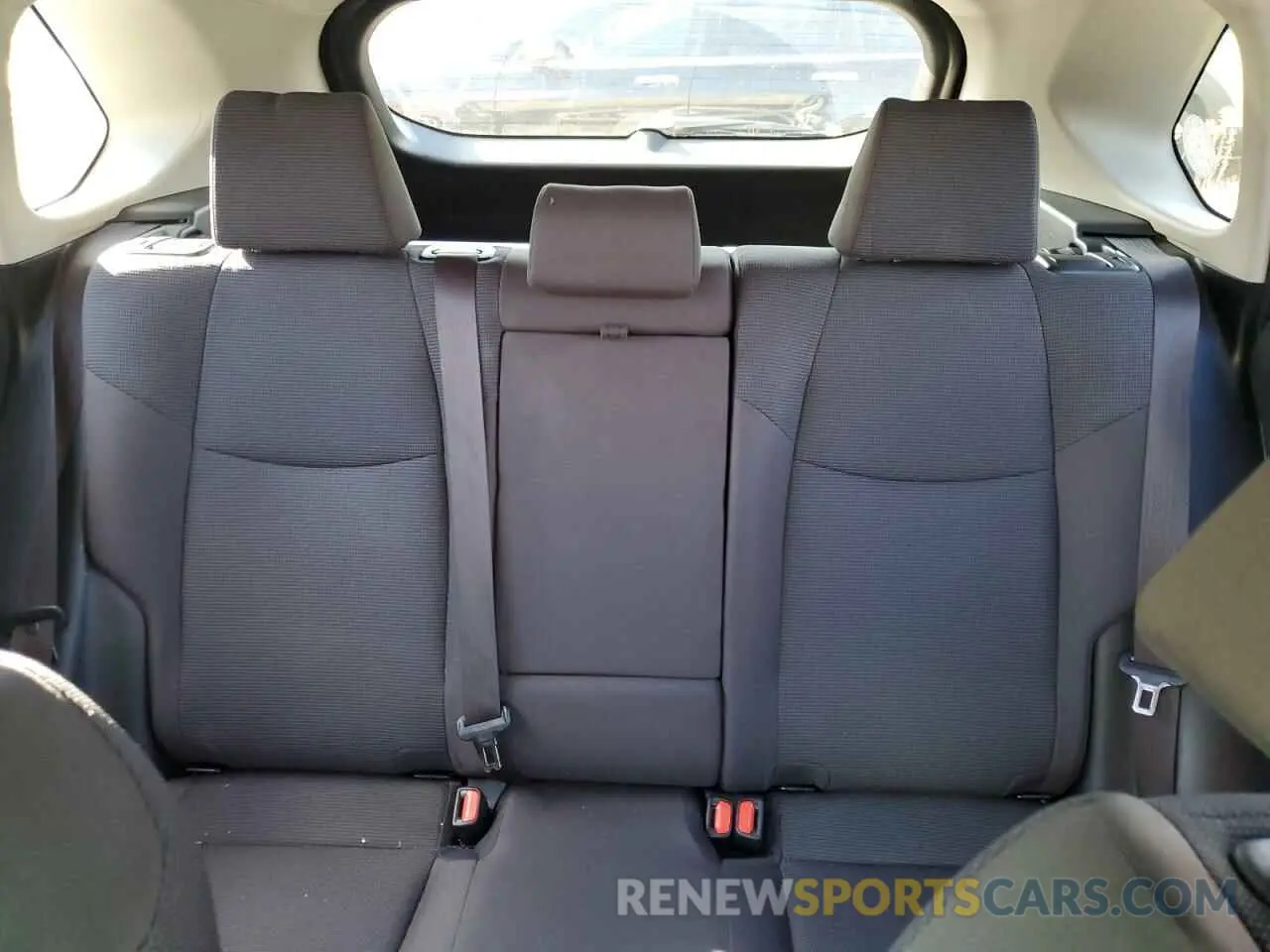 10 Photograph of a damaged car JTMF1RFV8KD015937 TOYOTA RAV4 2019