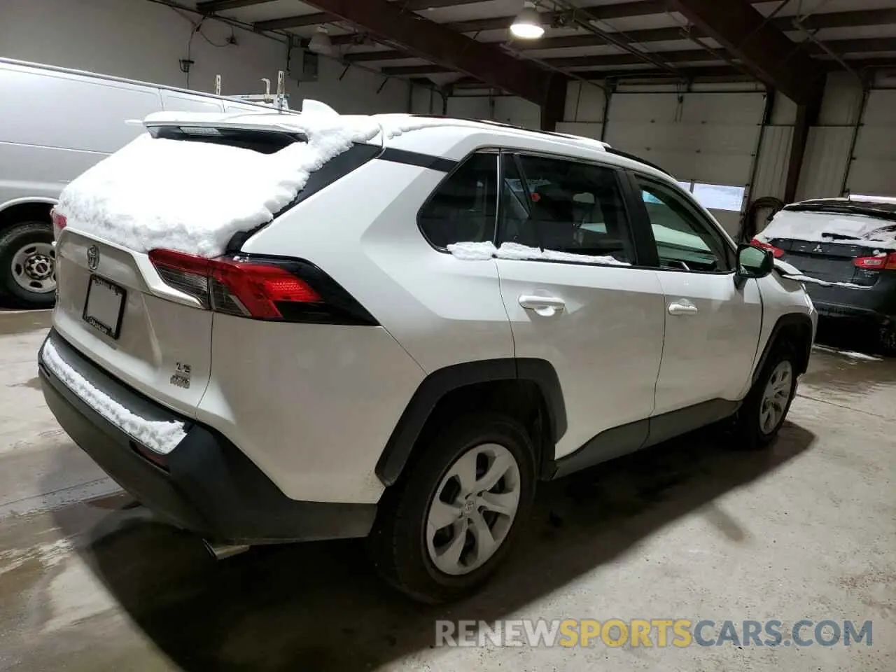 3 Photograph of a damaged car JTMF1RFV8KJ005183 TOYOTA RAV4 2019