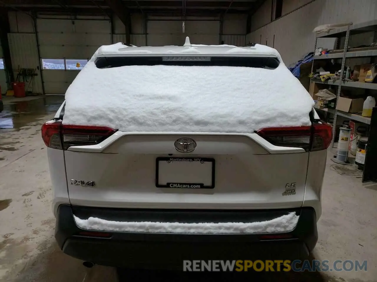 6 Photograph of a damaged car JTMF1RFV8KJ005183 TOYOTA RAV4 2019