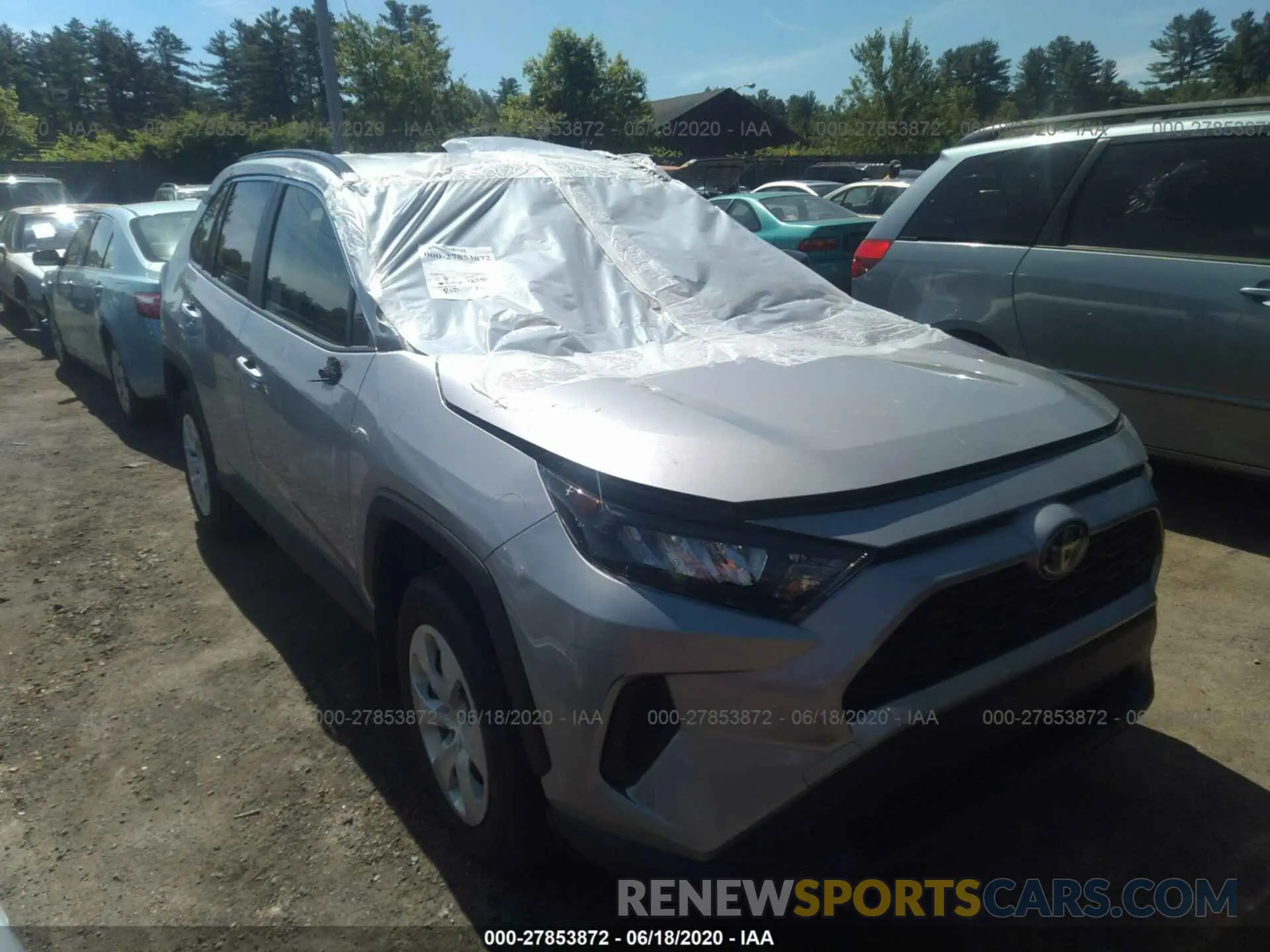 1 Photograph of a damaged car JTMF1RFV9KD030334 TOYOTA RAV4 2019