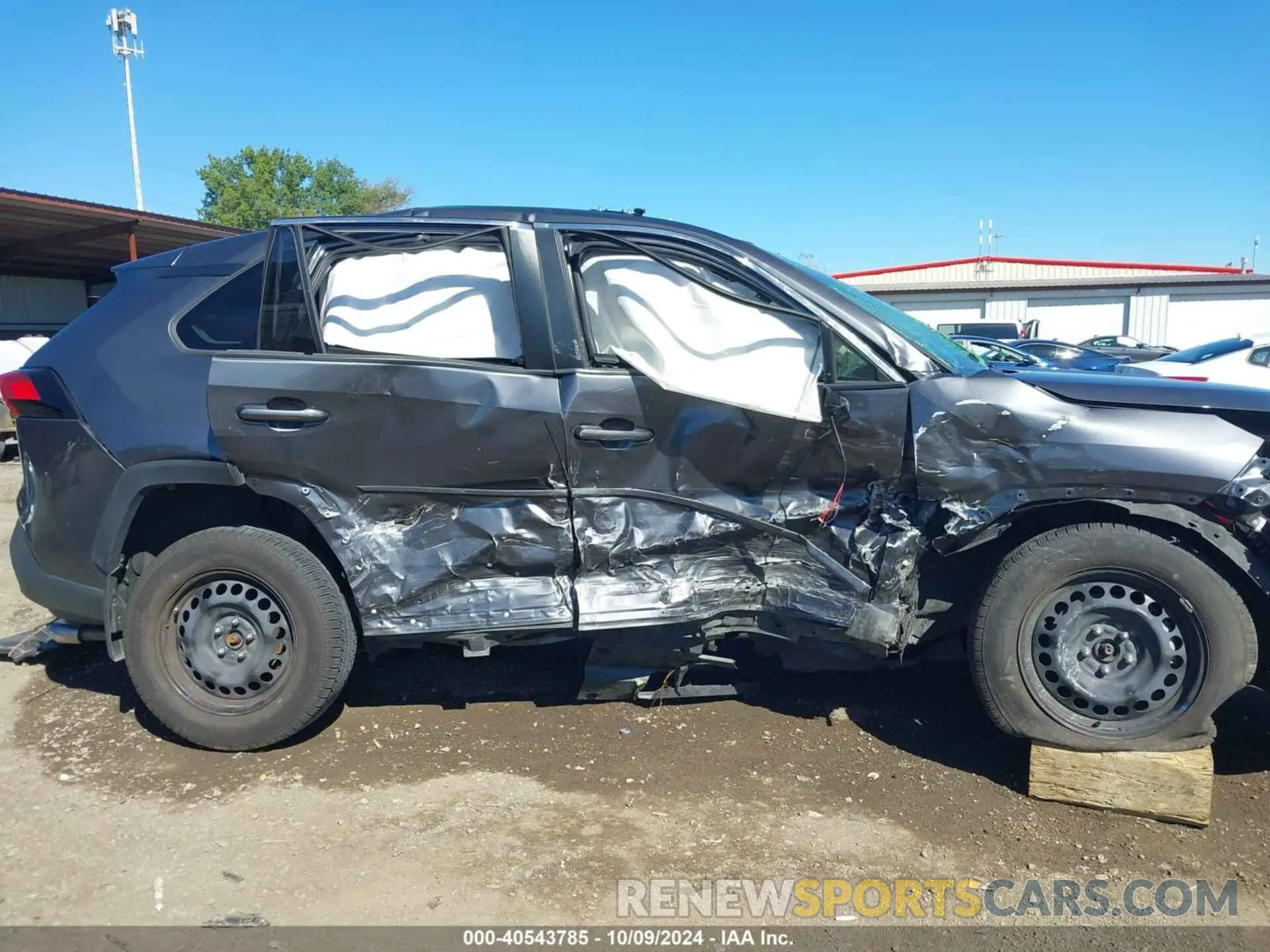 13 Photograph of a damaged car JTMF1RFV9KJ025538 TOYOTA RAV4 2019