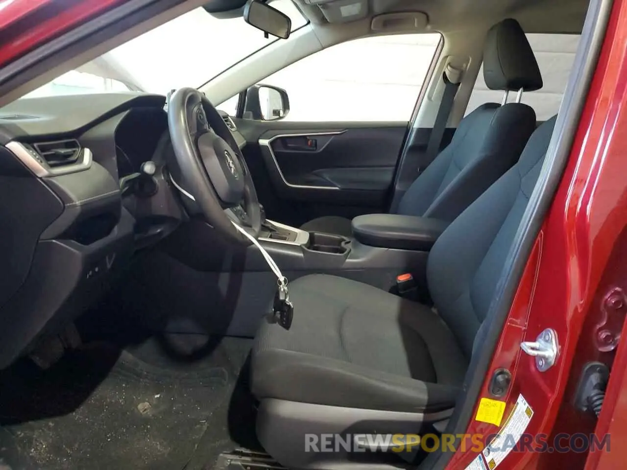7 Фотография поврежденного автомобиля JTMF1RFVXKD004132 TOYOTA RAV4 2019