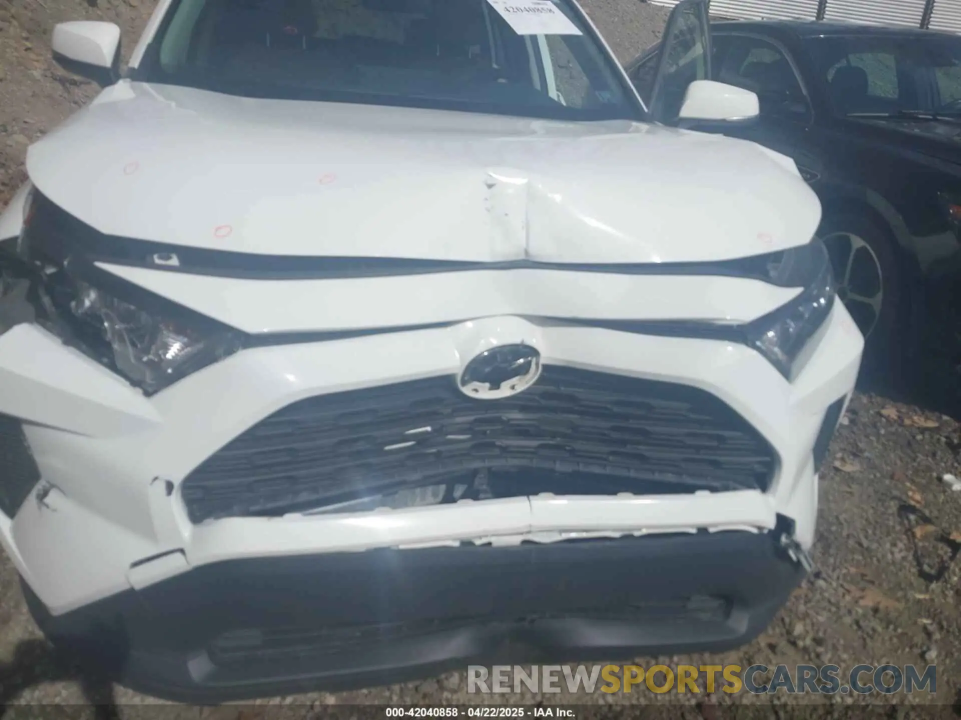 21 Фотография поврежденного автомобиля JTMG1RFV0KD043865 TOYOTA RAV4 2019