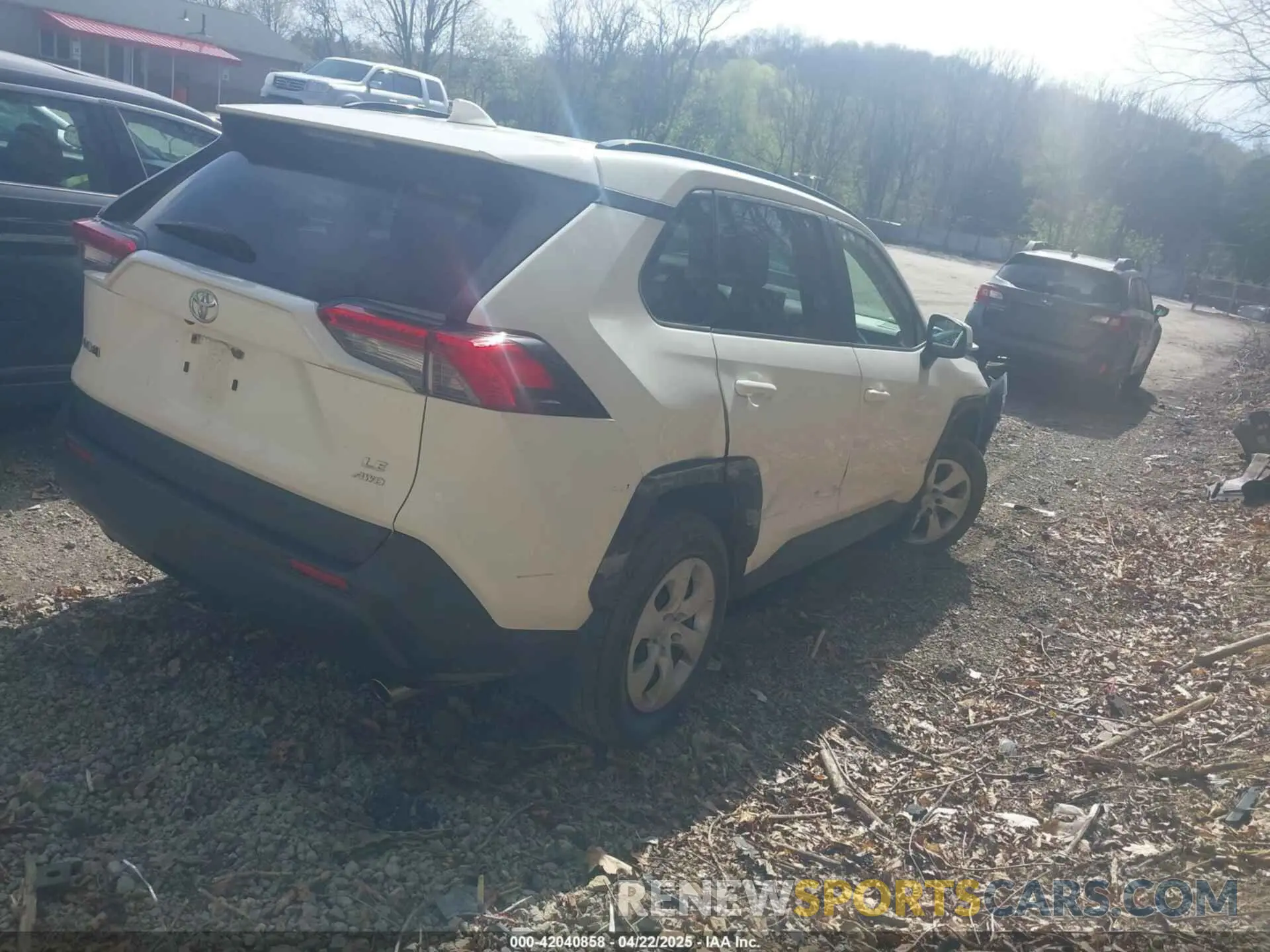 4 Фотография поврежденного автомобиля JTMG1RFV0KD043865 TOYOTA RAV4 2019
