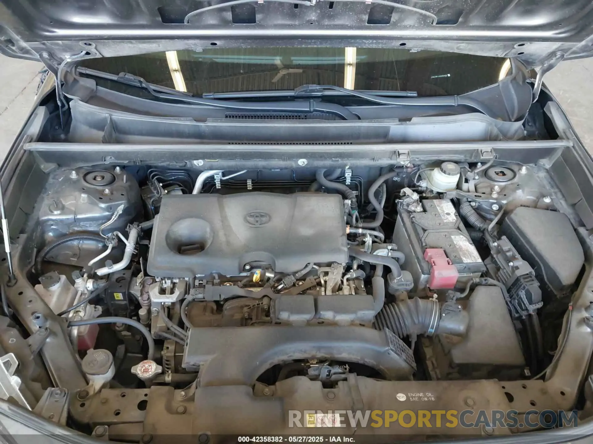10 Photograph of a damaged car JTMG1RFV1KD030459 TOYOTA RAV4 2019