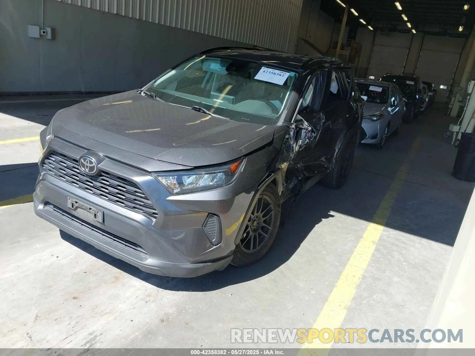 2 Photograph of a damaged car JTMG1RFV1KD030459 TOYOTA RAV4 2019