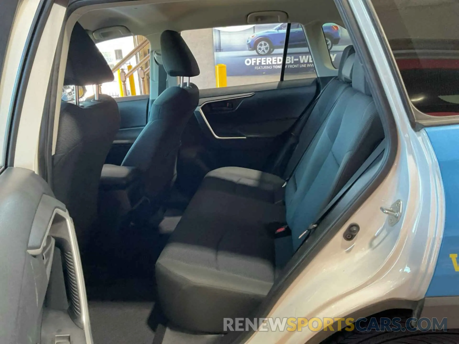 11 Photograph of a damaged car JTMG1RFV1KD033166 TOYOTA RAV4 2019