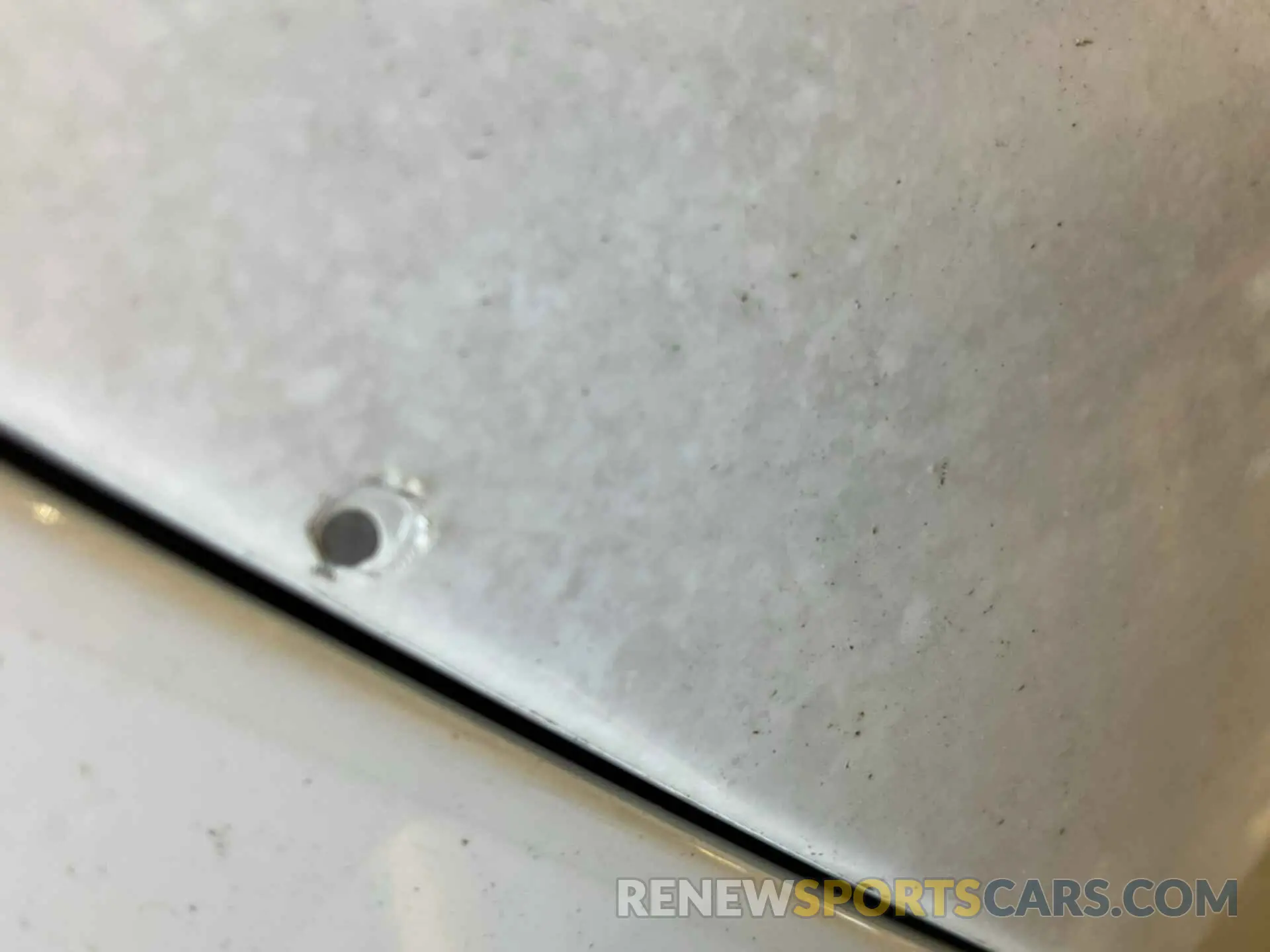 17 Photograph of a damaged car JTMG1RFV1KD033166 TOYOTA RAV4 2019
