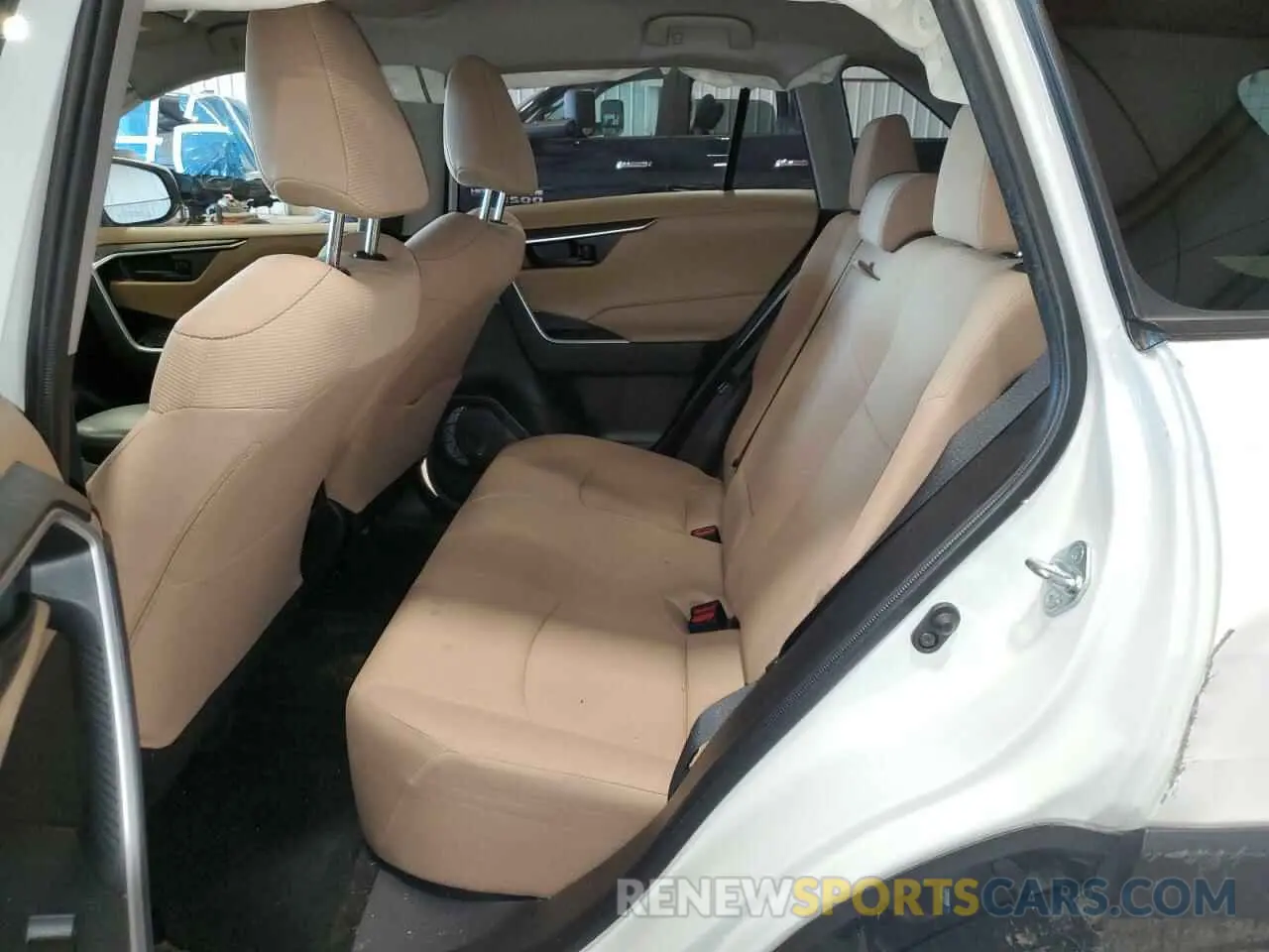 10 Photograph of a damaged car JTMG1RFV1KJ010987 TOYOTA RAV4 2019