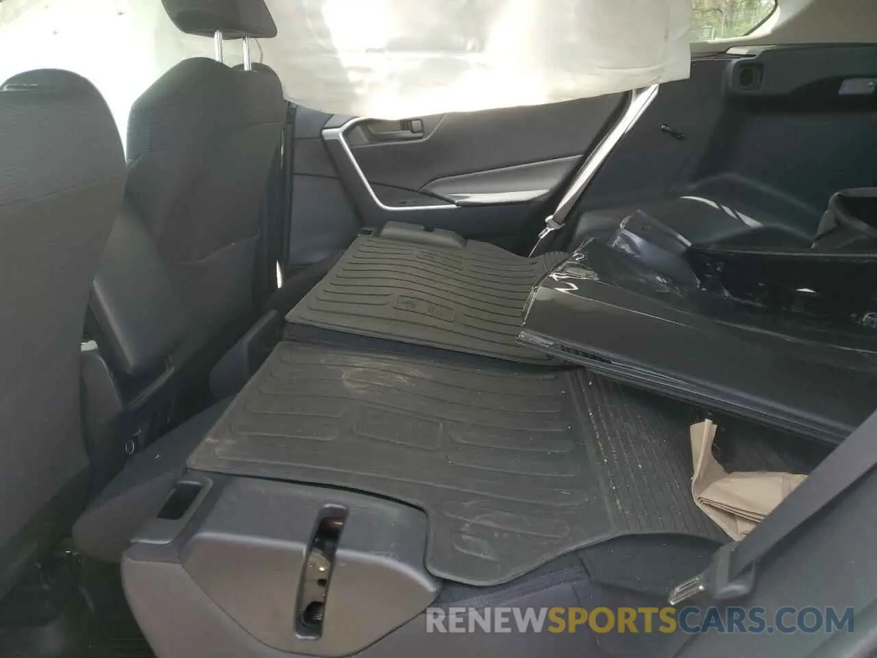 11 Фотография поврежденного автомобиля JTMG1RFV2KD511482 TOYOTA RAV4 2019