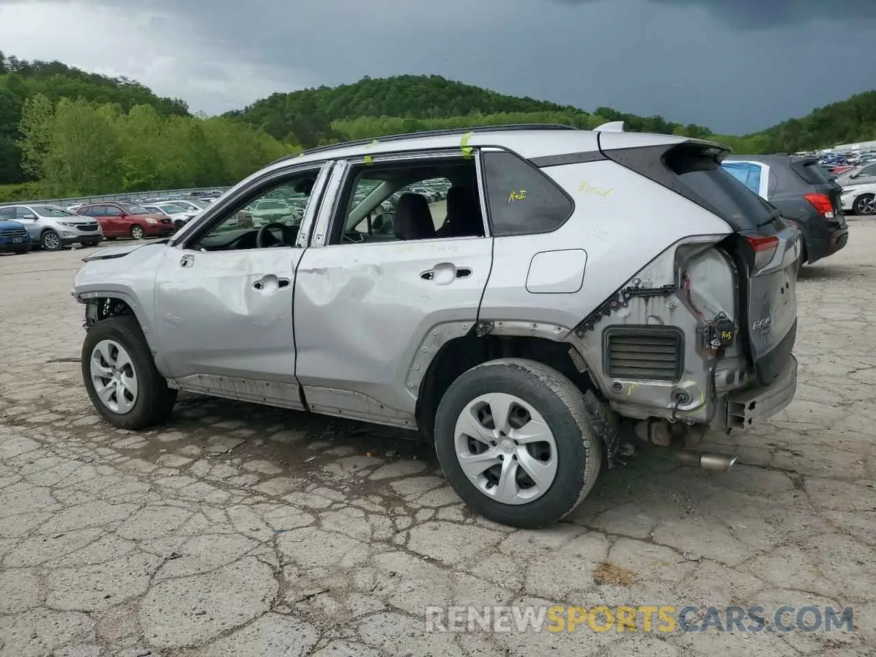 2 Фотография поврежденного автомобиля JTMG1RFV2KD514897 TOYOTA RAV4 2019
