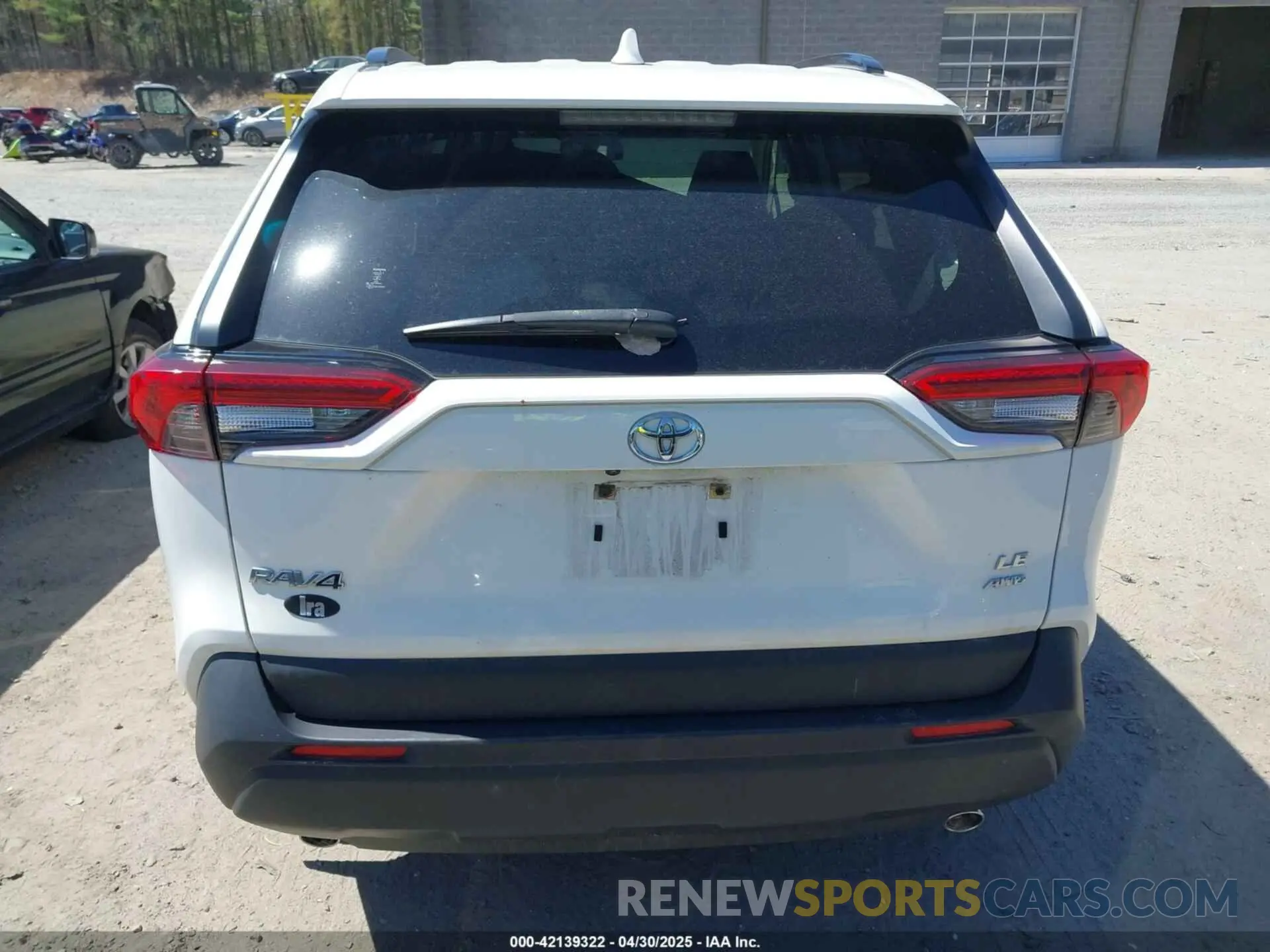 17 Фотография поврежденного автомобиля JTMG1RFV3KD007040 TOYOTA RAV4 2019