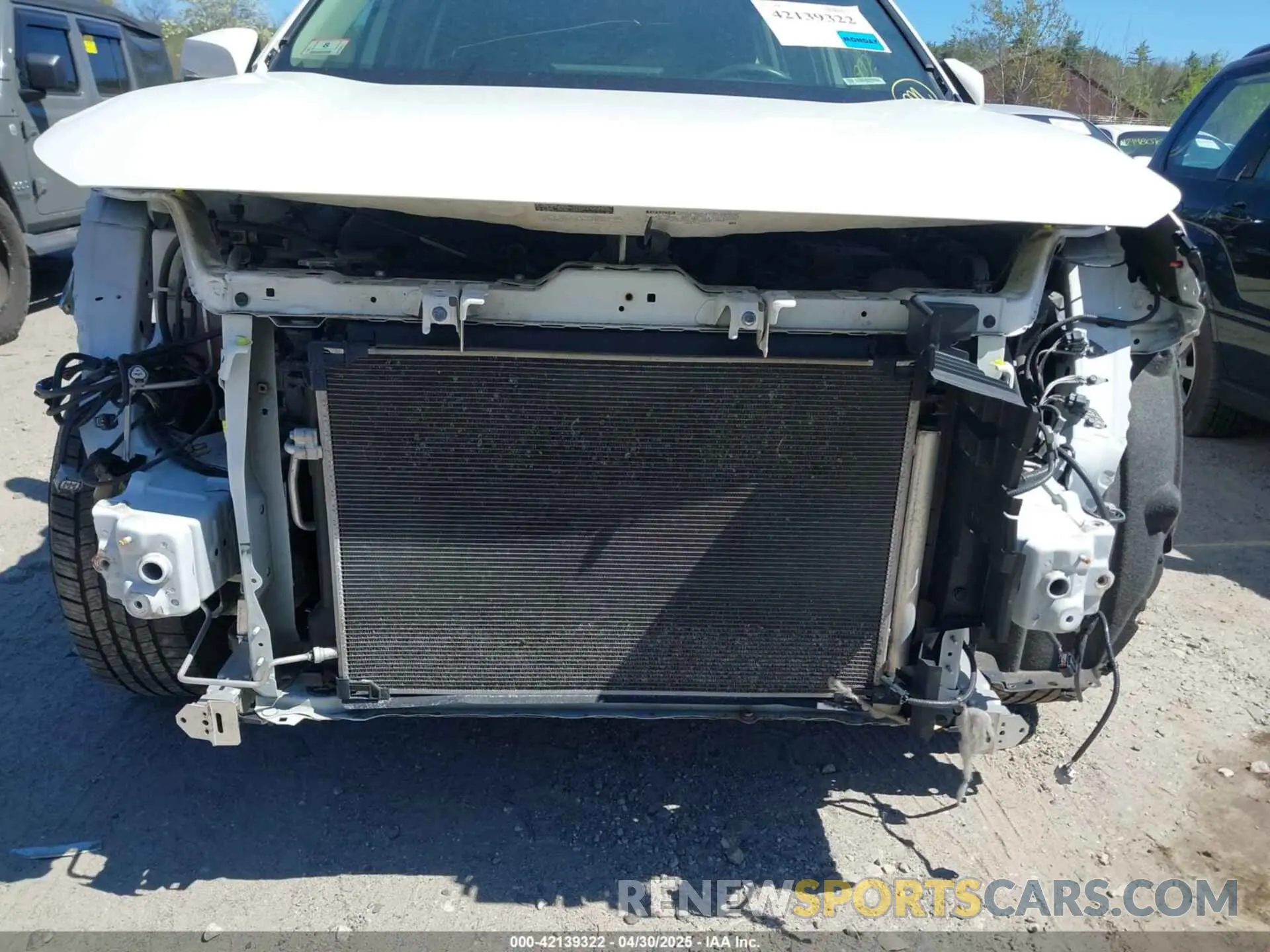 18 Фотография поврежденного автомобиля JTMG1RFV3KD007040 TOYOTA RAV4 2019