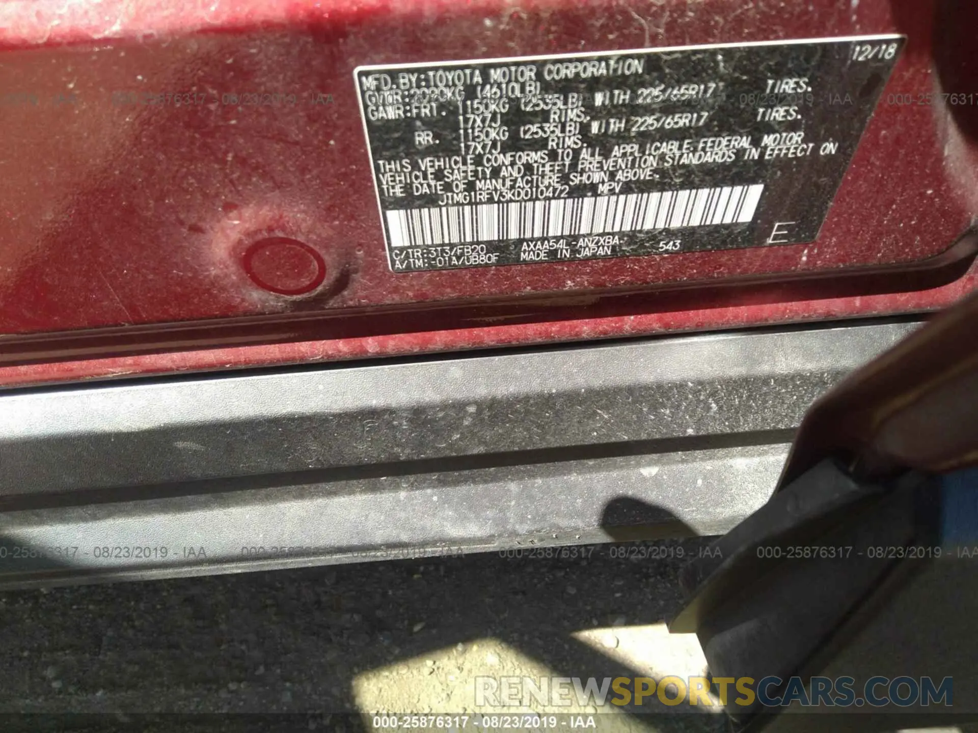 9 Photograph of a damaged car JTMG1RFV3KD010472 TOYOTA RAV4 2019