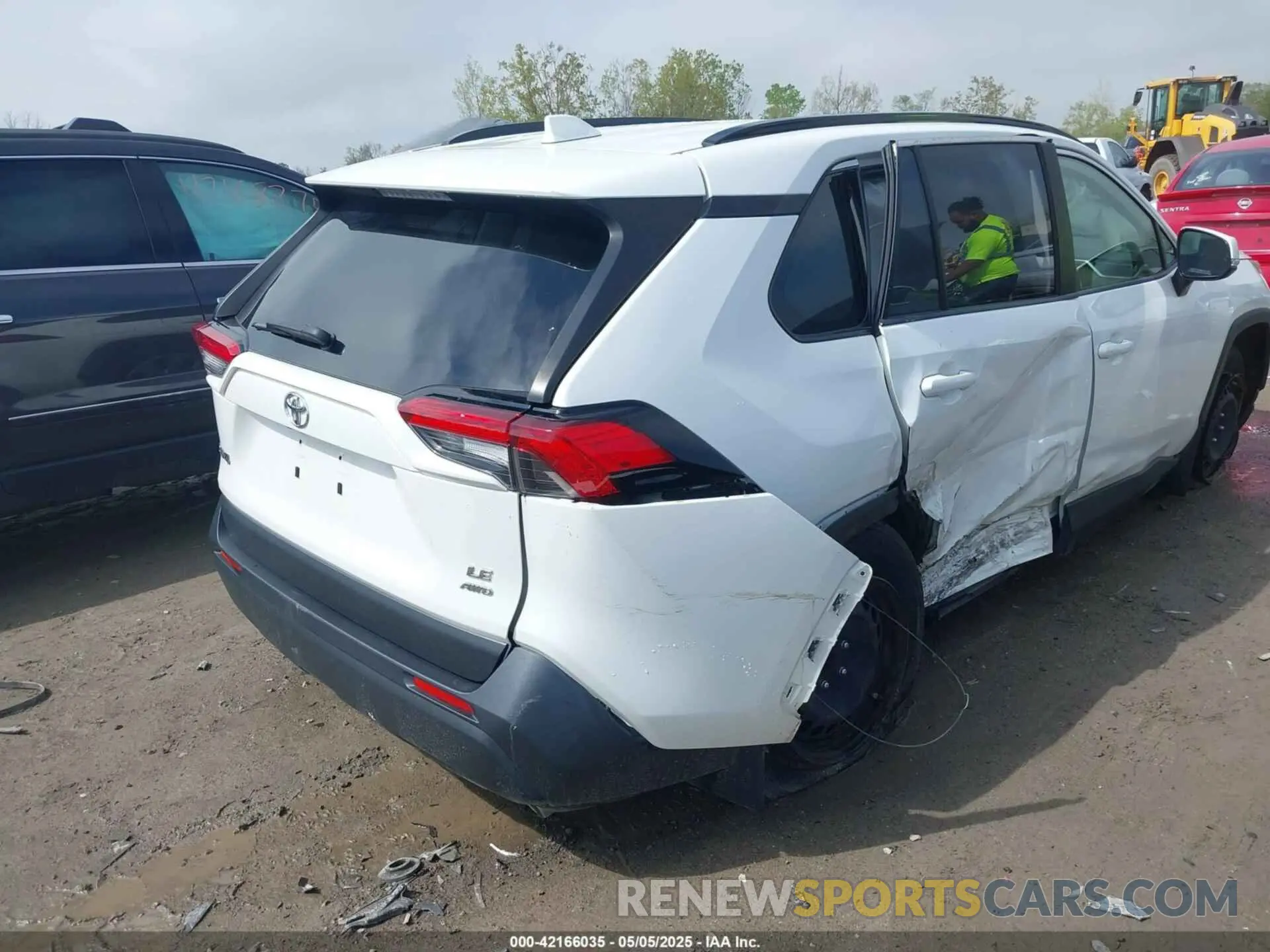 4 Фотография поврежденного автомобиля JTMG1RFV4KD022825 TOYOTA RAV4 2019