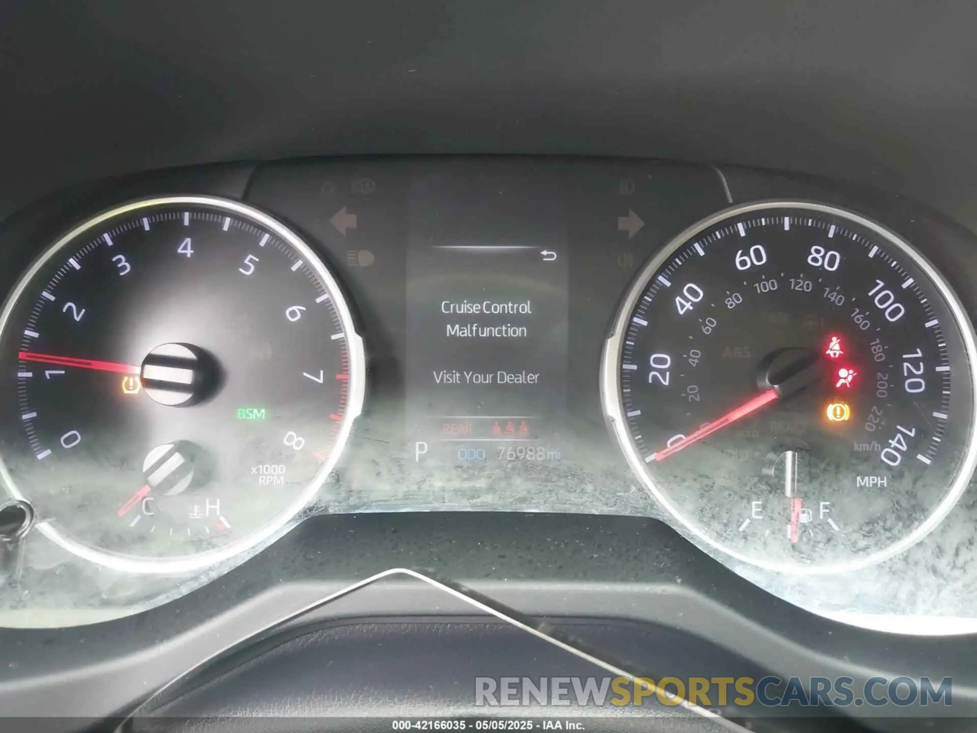 7 Фотография поврежденного автомобиля JTMG1RFV4KD022825 TOYOTA RAV4 2019
