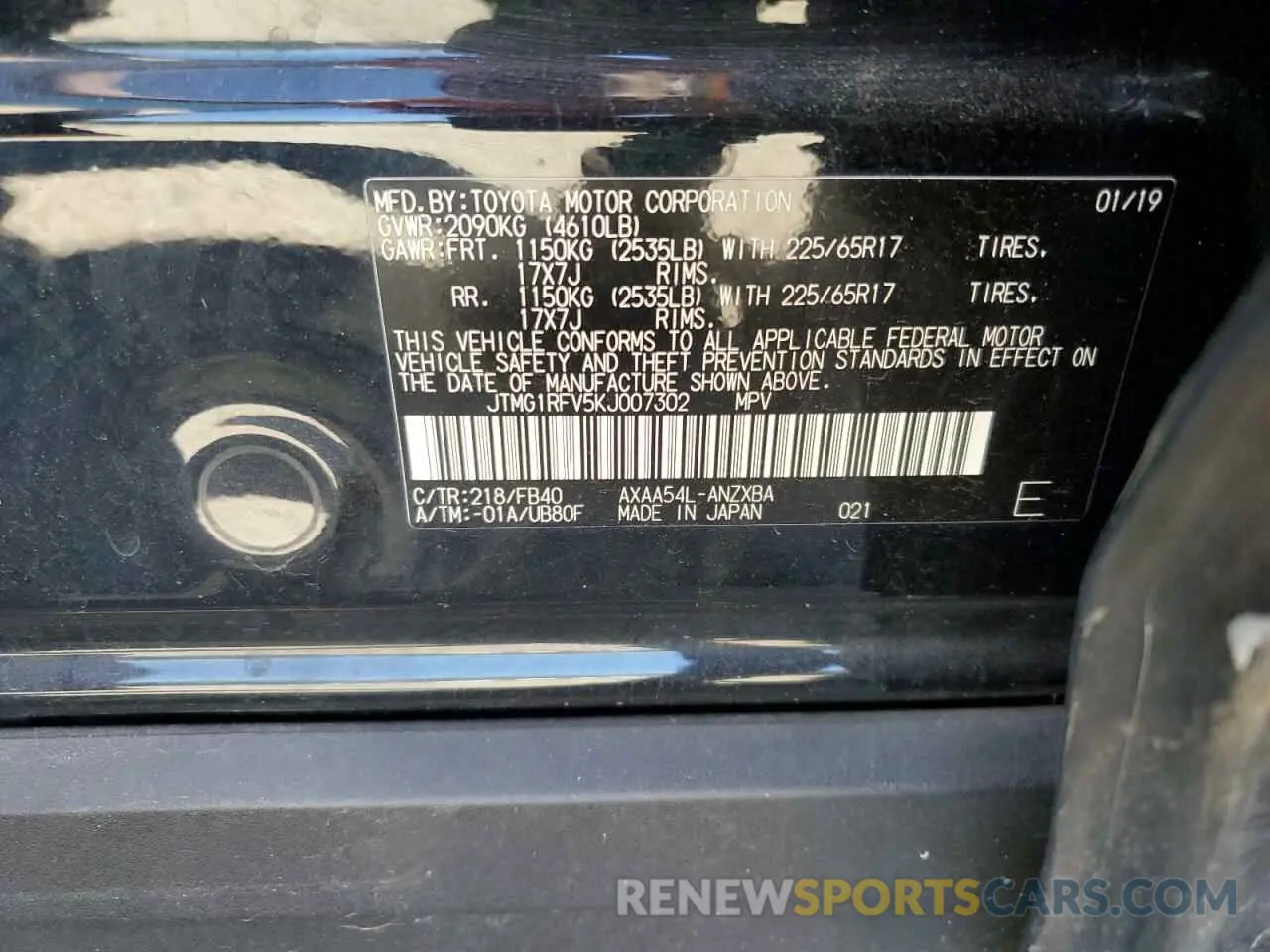 13 Photograph of a damaged car JTMG1RFV5KJ007302 TOYOTA RAV4 2019