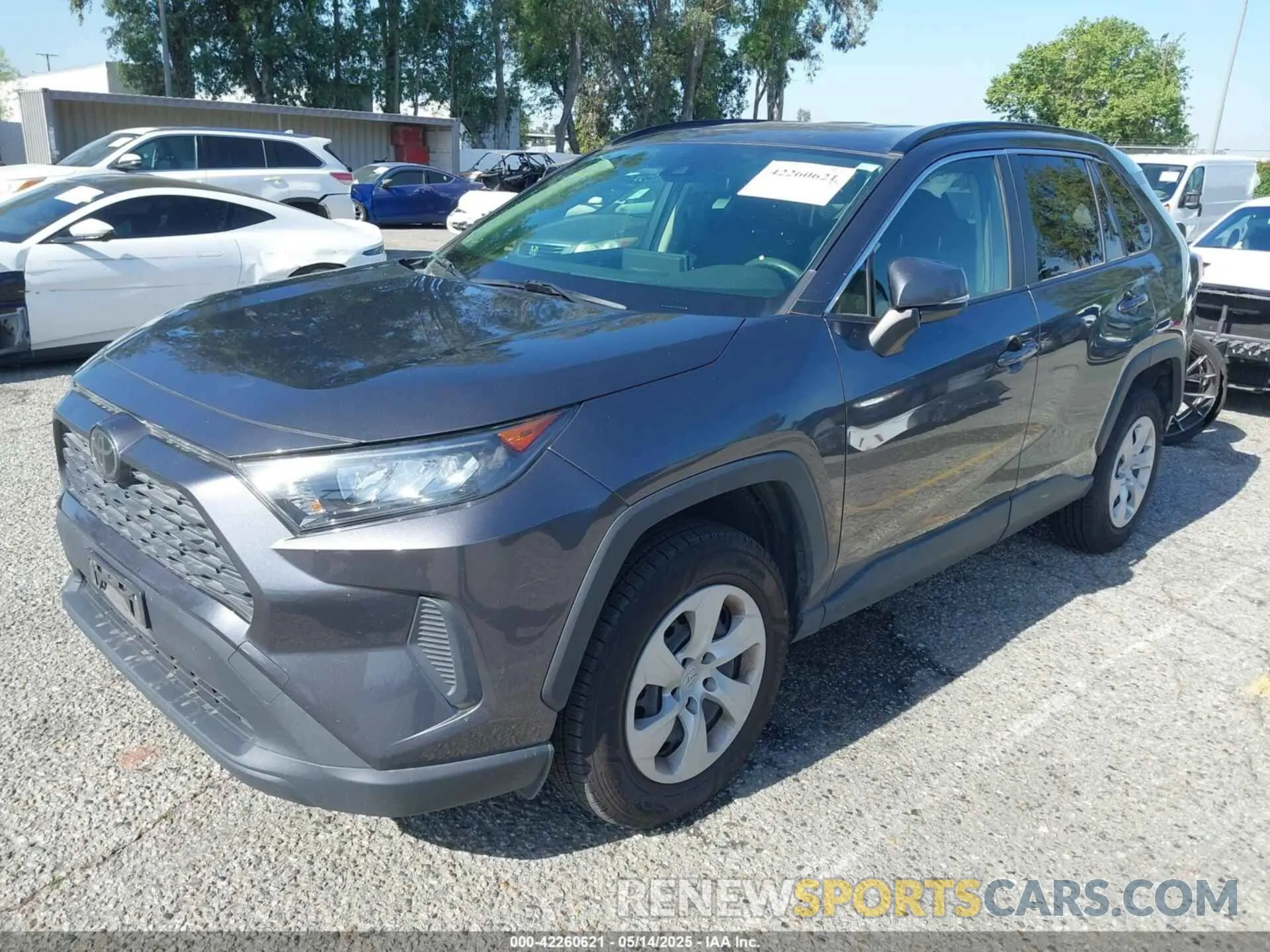2 Фотография поврежденного автомобиля JTMG1RFV5KJ010605 TOYOTA RAV4 2019