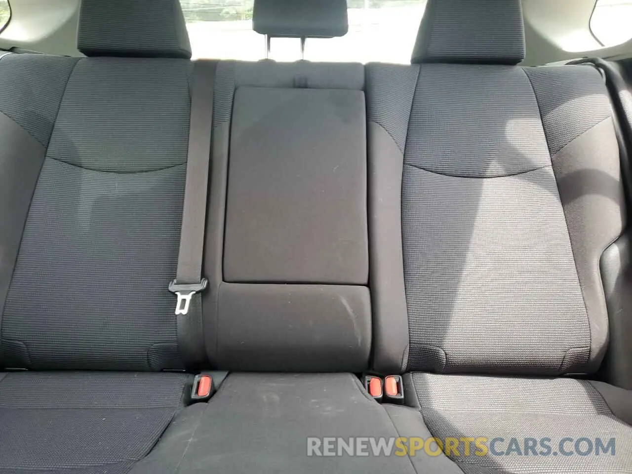 10 Фотография поврежденного автомобиля JTMG1RFV7KD006621 TOYOTA RAV4 2019