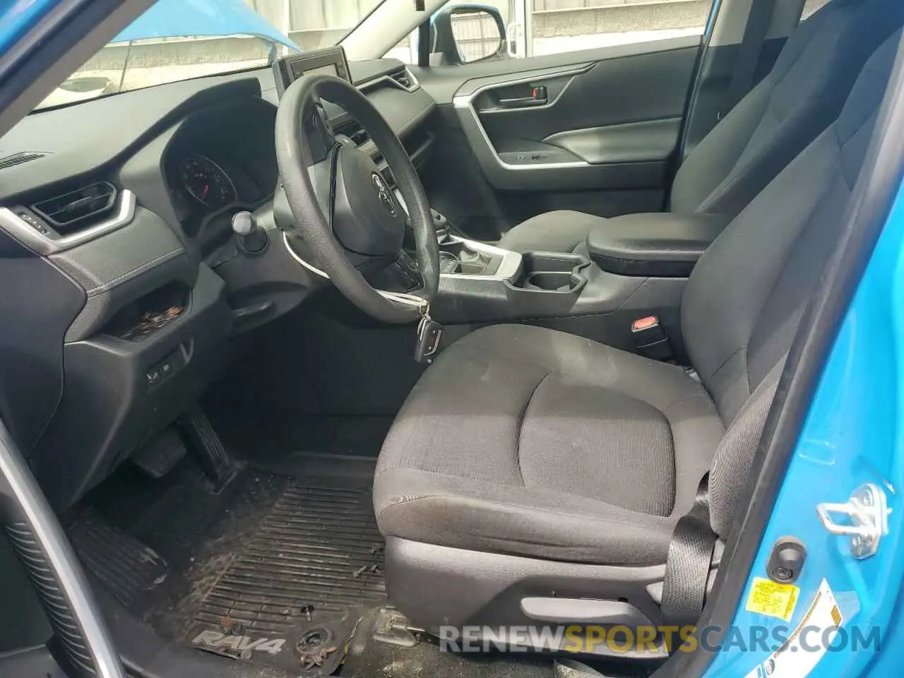7 Фотография поврежденного автомобиля JTMG1RFV7KD006621 TOYOTA RAV4 2019