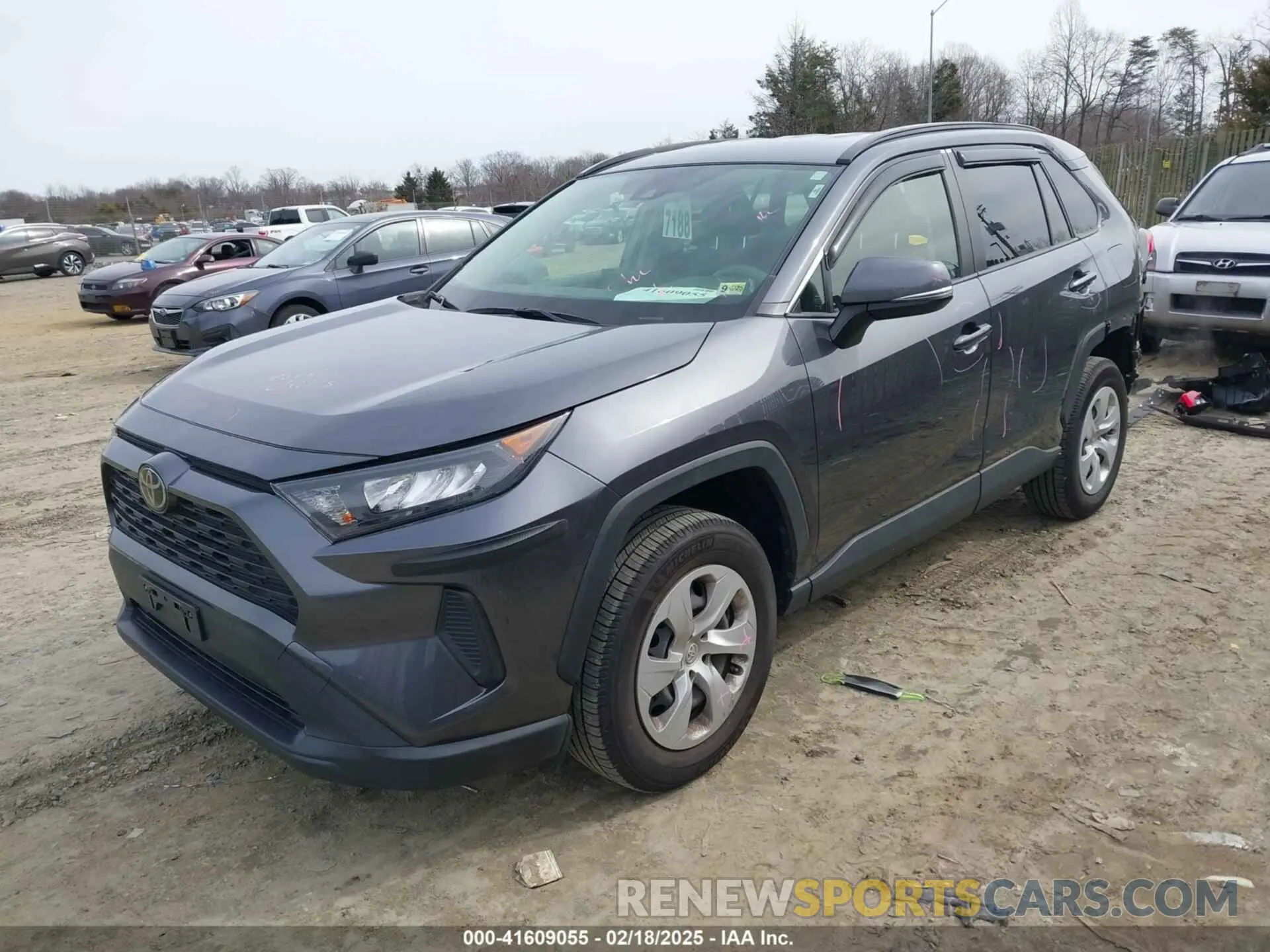 2 Фотография поврежденного автомобиля JTMG1RFV7KD017764 TOYOTA RAV4 2019