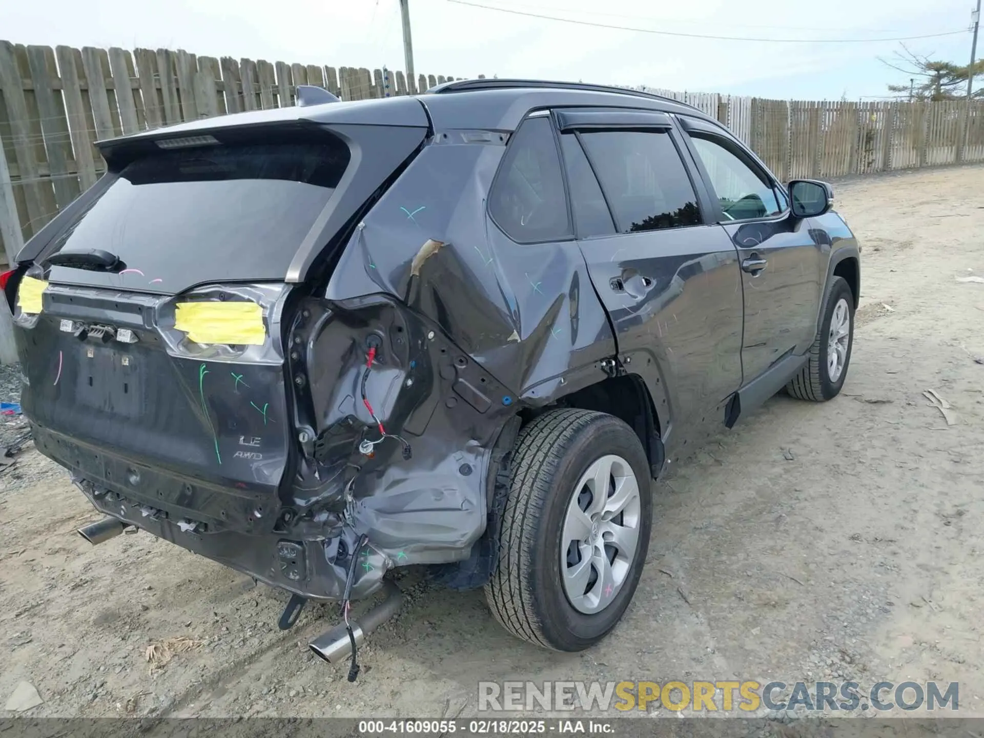 4 Фотография поврежденного автомобиля JTMG1RFV7KD017764 TOYOTA RAV4 2019
