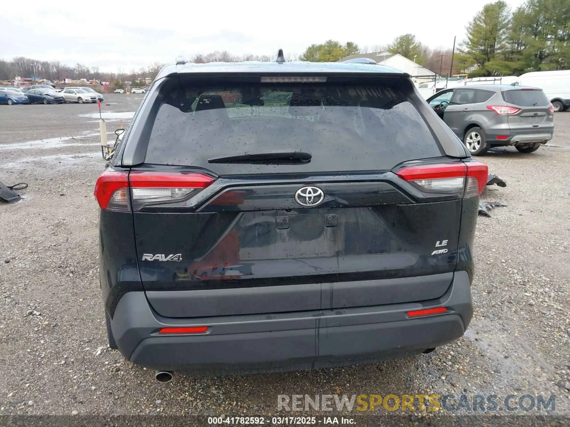 16 Photograph of a damaged car JTMG1RFV7KJ002148 TOYOTA RAV4 2019