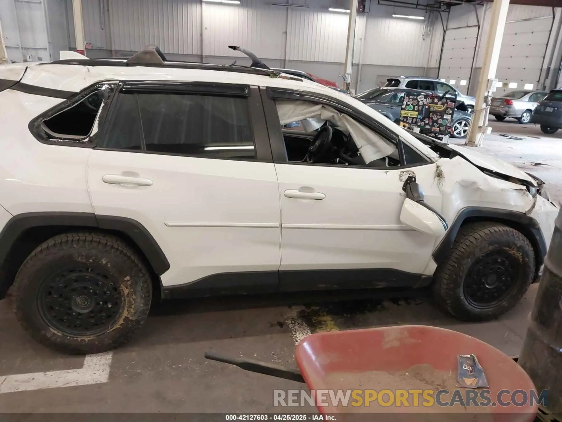 13 Photograph of a damaged car JTMG1RFV8KD503144 TOYOTA RAV4 2019
