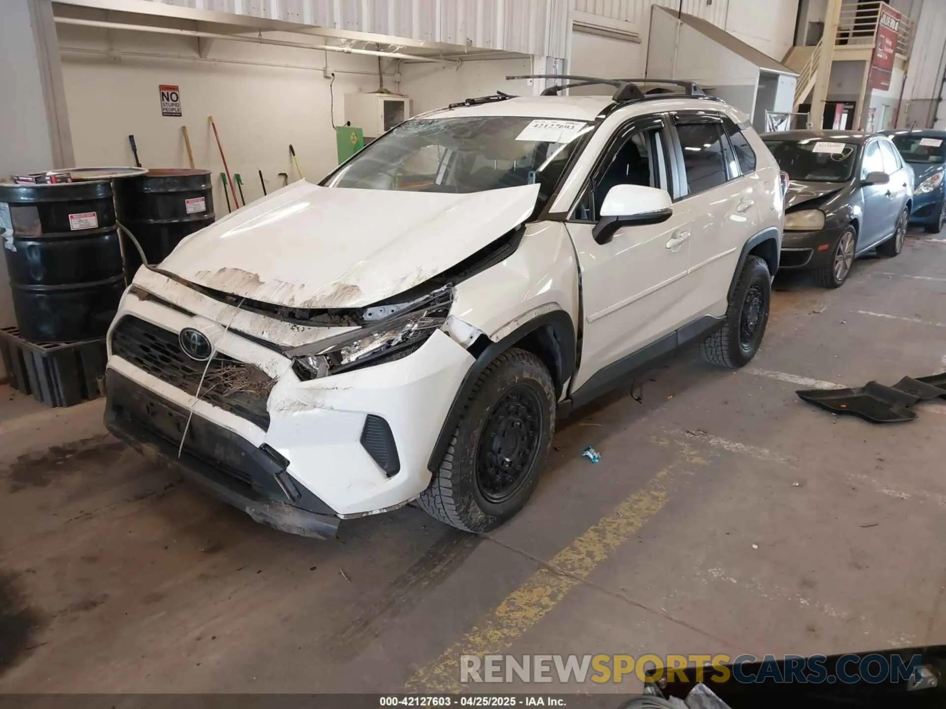 2 Photograph of a damaged car JTMG1RFV8KD503144 TOYOTA RAV4 2019